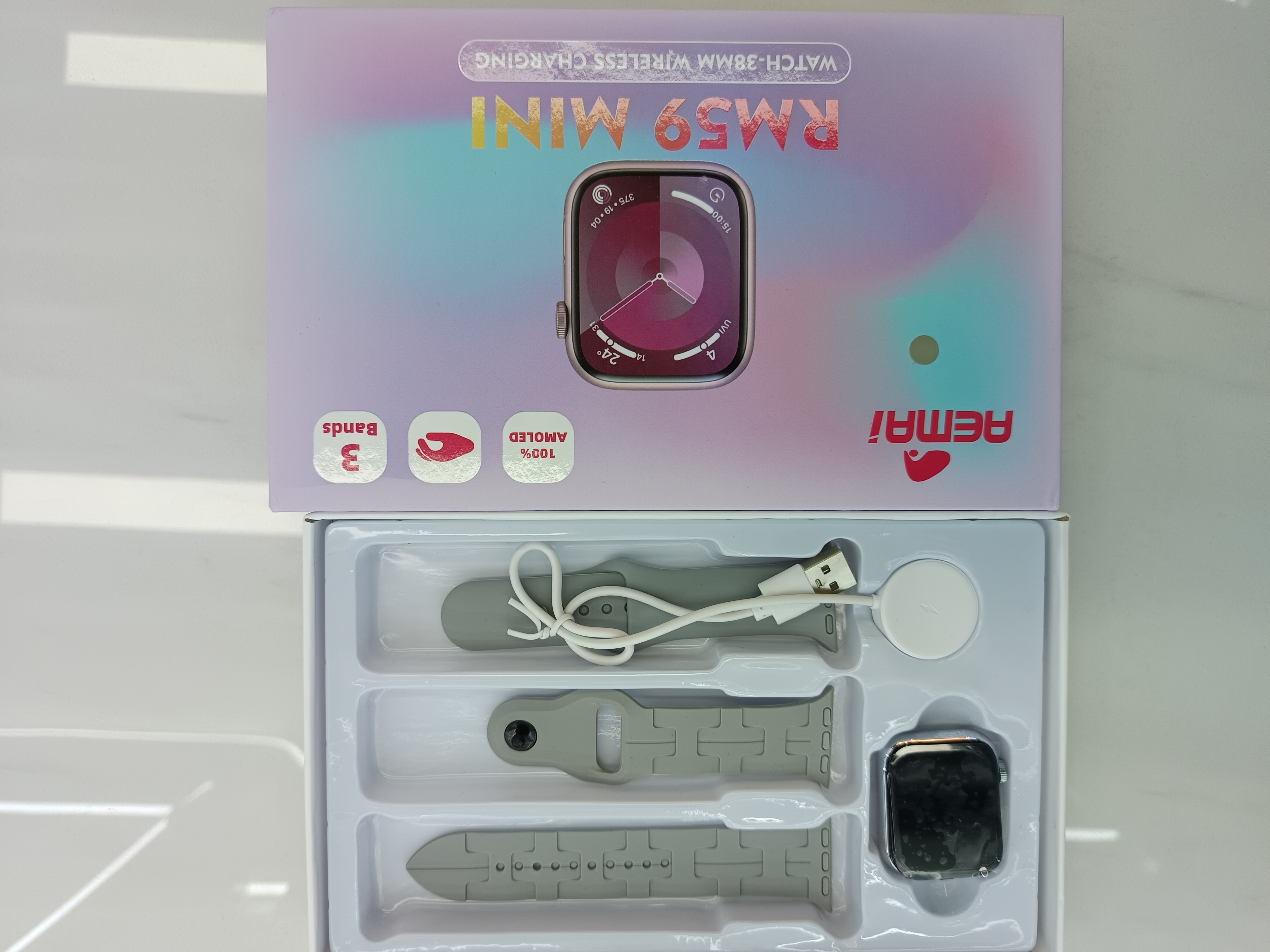 The AEMAI RM59 smart sports watch features three silicone sports straps for making and receiving calls, heart rate and blood pressure detection details Picture