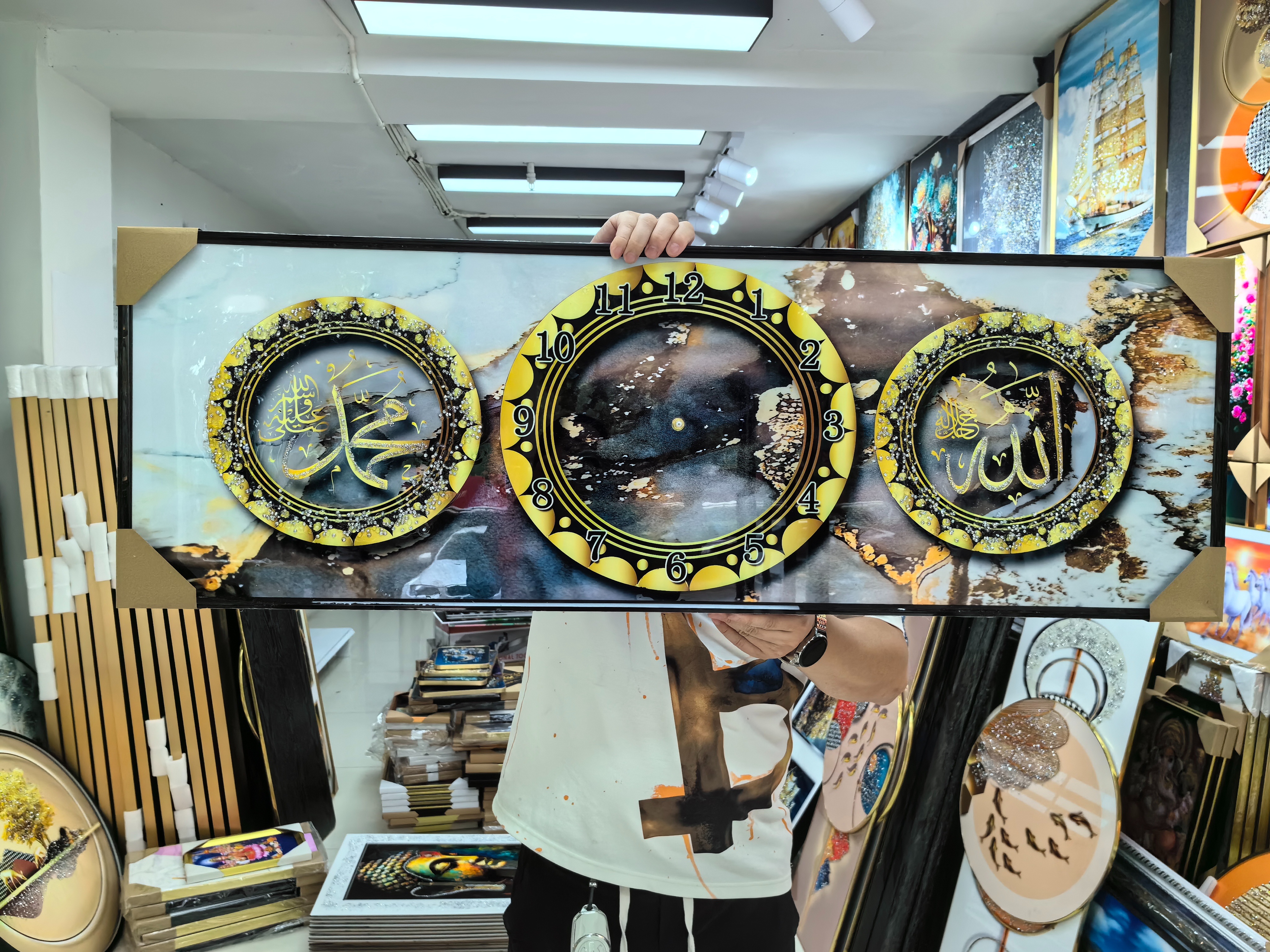 晶瓷晶钻宗教风格三联钟表装饰画 居家卧室客厅壁画挂画装饰细节图