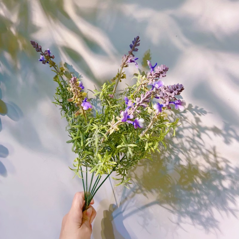 Factory store direct sales of purple flower bouquets, 7-head lavender flower buds, lavender flower arrangements, home and wedding decoration props, decorative items Item Picture