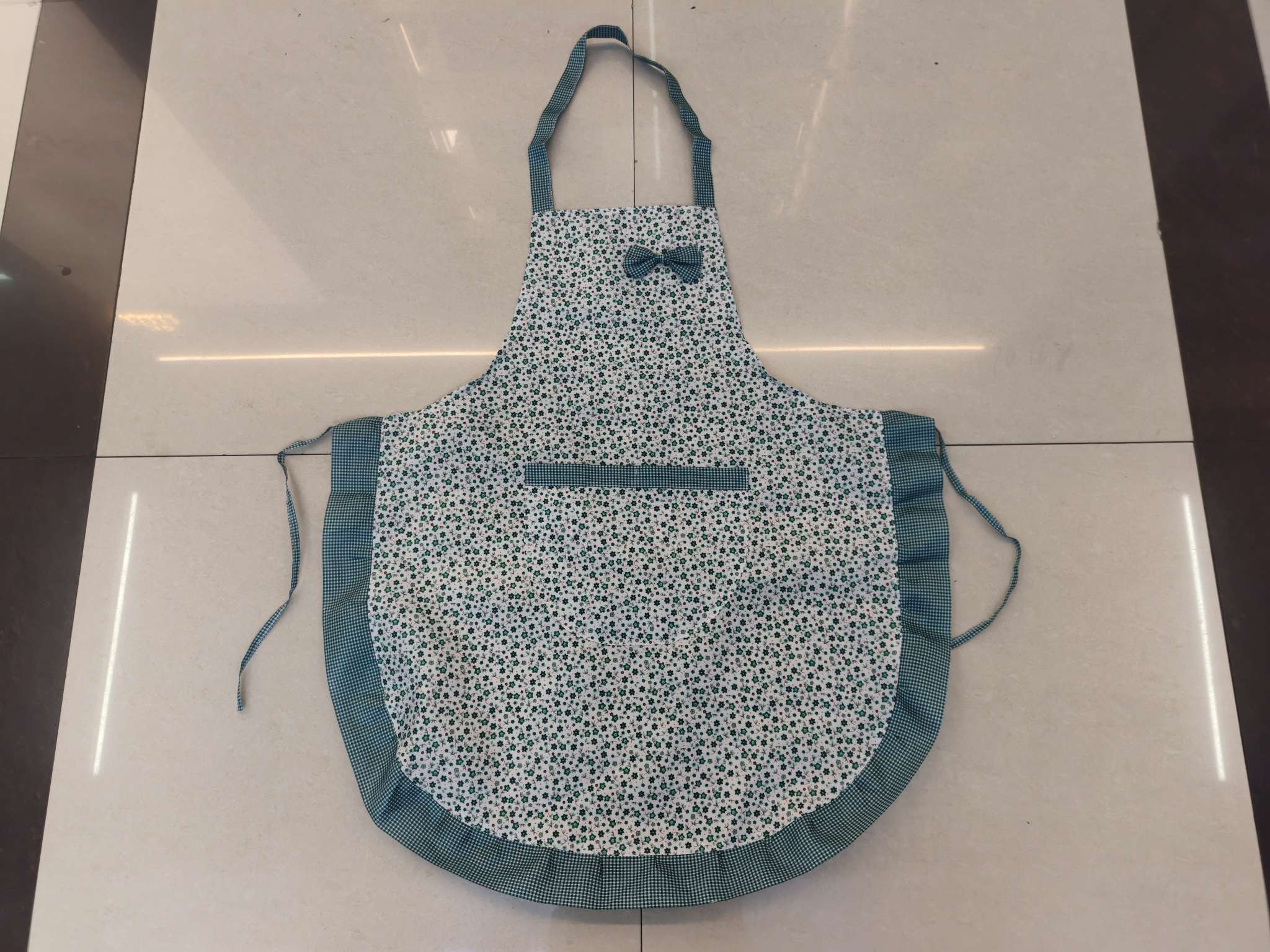 Lace apron Korean-style fashionable kitchen oil stain cooking apron, cute and durable work, household cleaning, baking apron details Picture