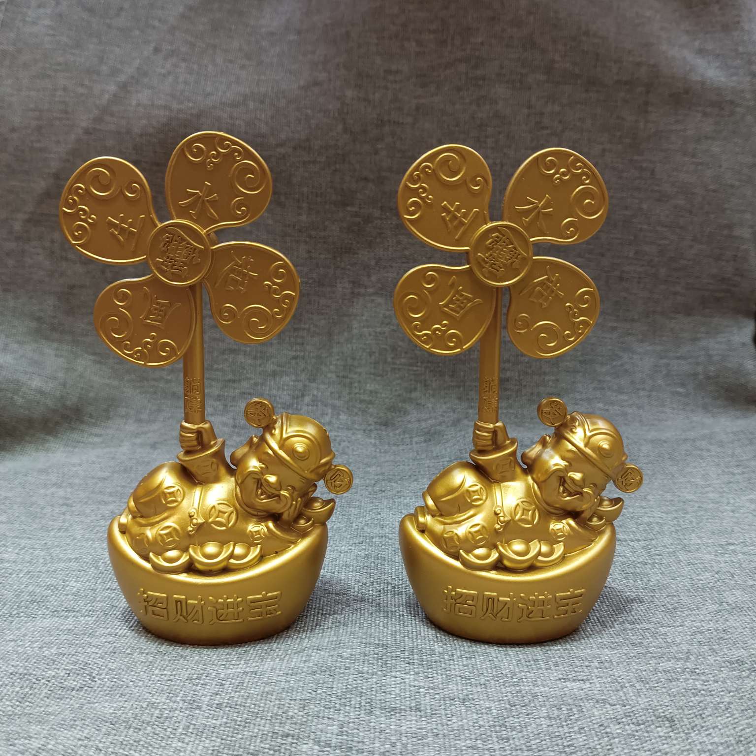 Zhonggong Craft Alloy decorative item: The God of Wealth is thriving and spinning, a handicraft decorative item details Picture