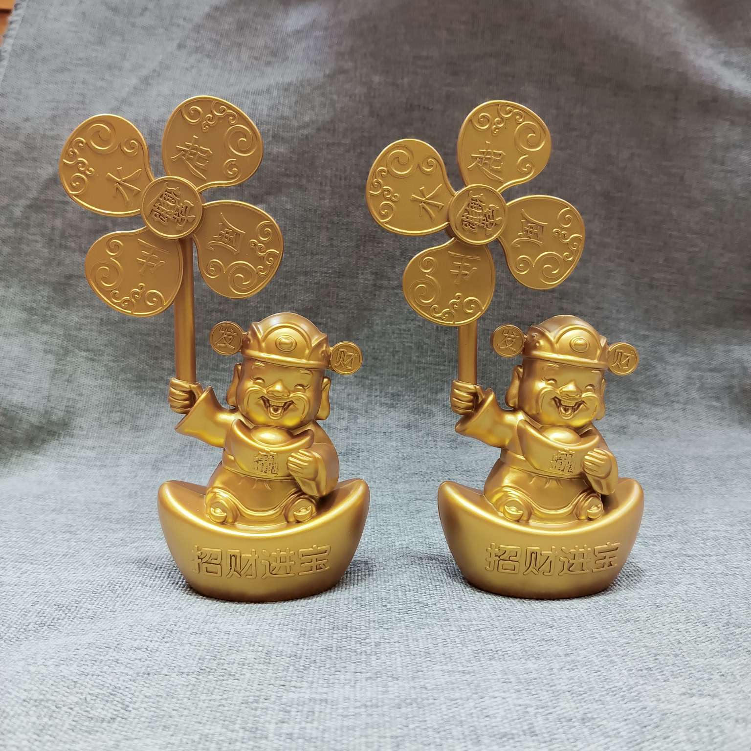 Zhonggong Craft Alloy decorative item: The God of Wealth is thriving and spinning, a handicraft decorative item detail image 3