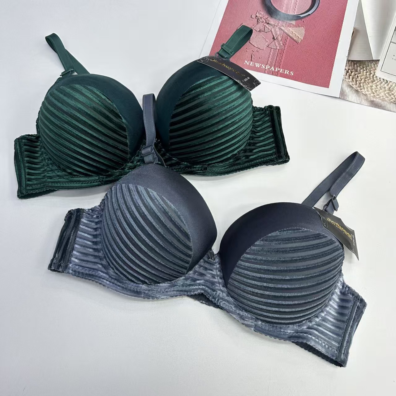 JZY-7729# Women's bras for export to the Middle East and Africa, women's brocade swimming fabric bras, fleece cup-shaped bras, enlarged and thickened women's bra sets, QNI details Picture
