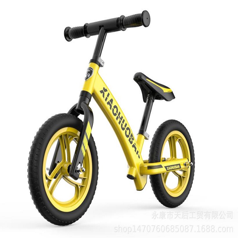 Children 's balance bike, four-wheel off-road motorcycle, balance bird toy blind box, adjustable seat for 12-36 months, children' s aluminum alloy balance bike, 1-3-6 years old, balance bike, baby walker, children 's balance bike Application Scenario