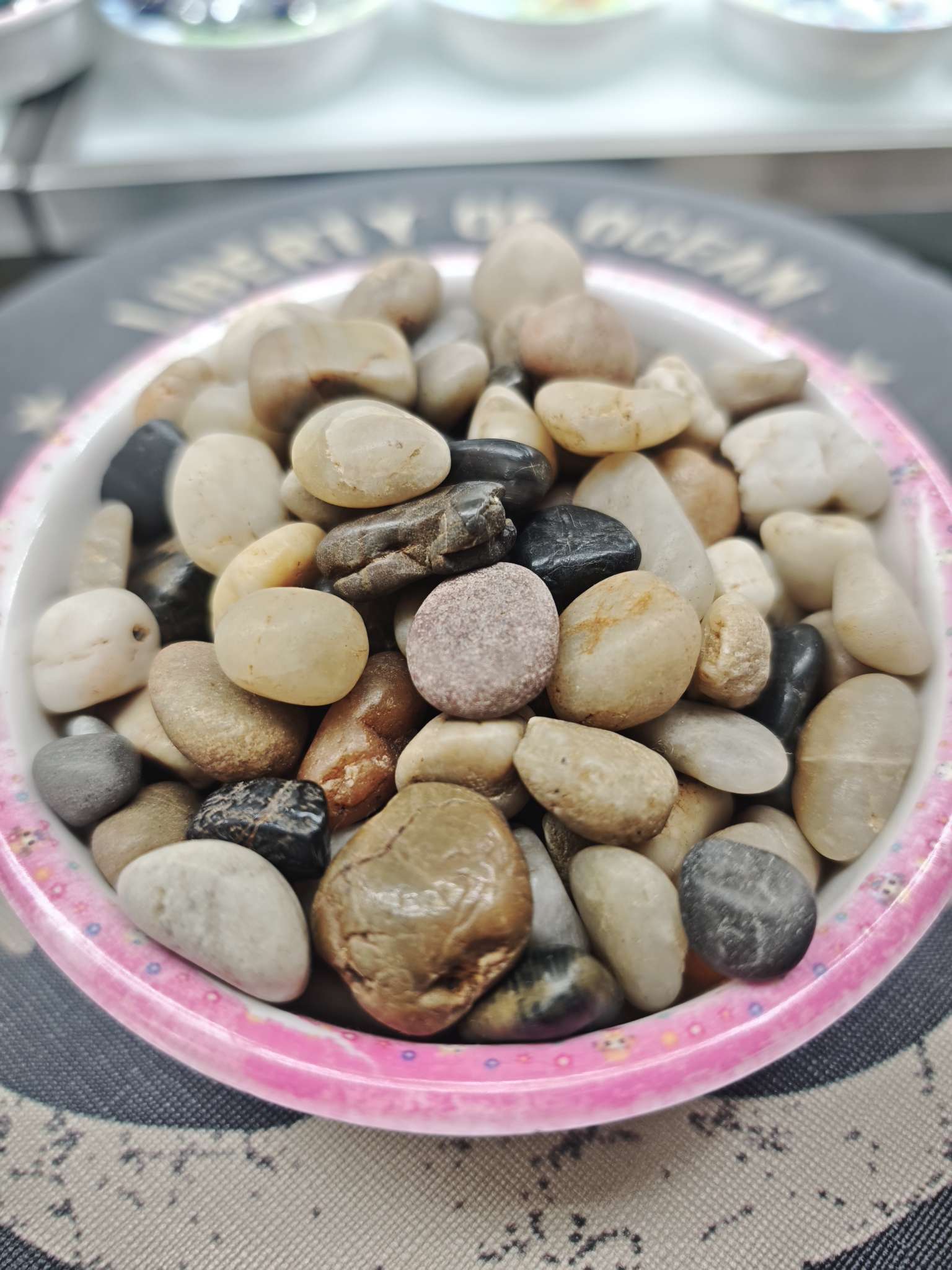 天然石,装饰花园，鱼缸，花盆， 批发 多色混装 园艺造景石 鱼缸多肉铺面石 性价比高产品图