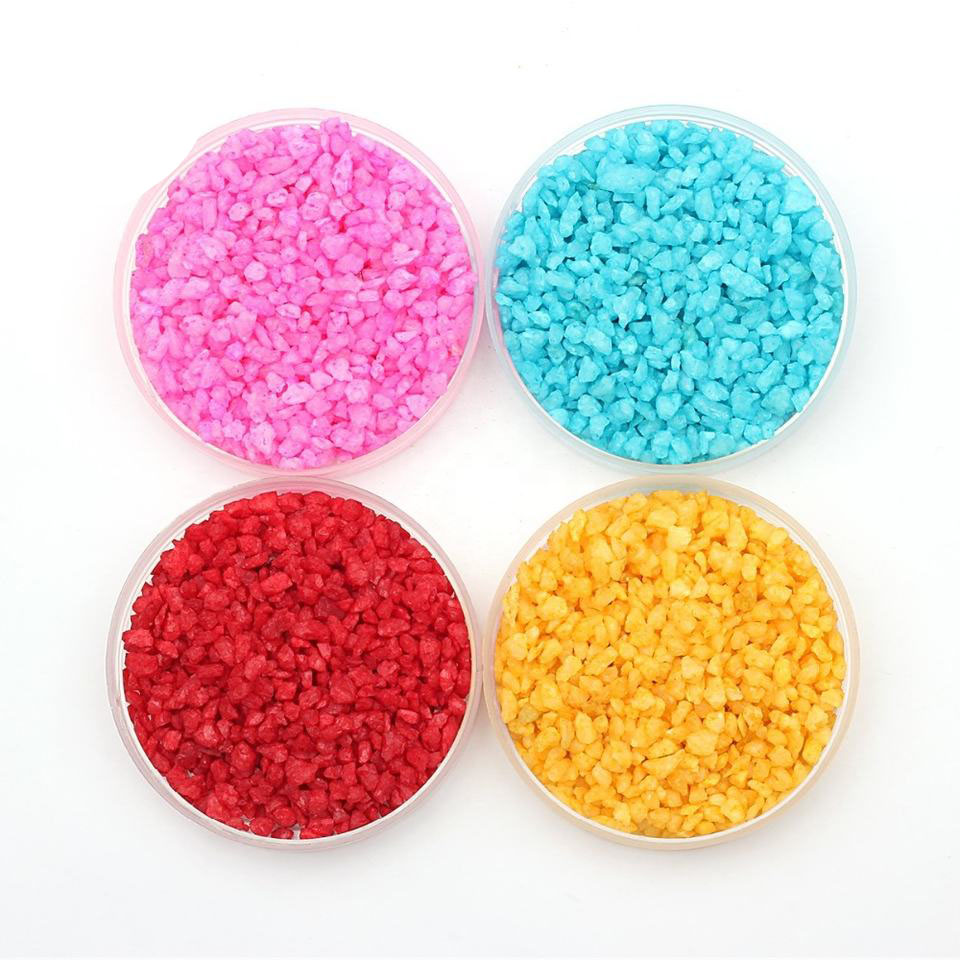 Red heart-shaped glass blocks, colored fish tank decoration, glass stone stove, glass stone, glass flat beads, colored glass stone, treasure digging, tempered glass particles Application Scenario