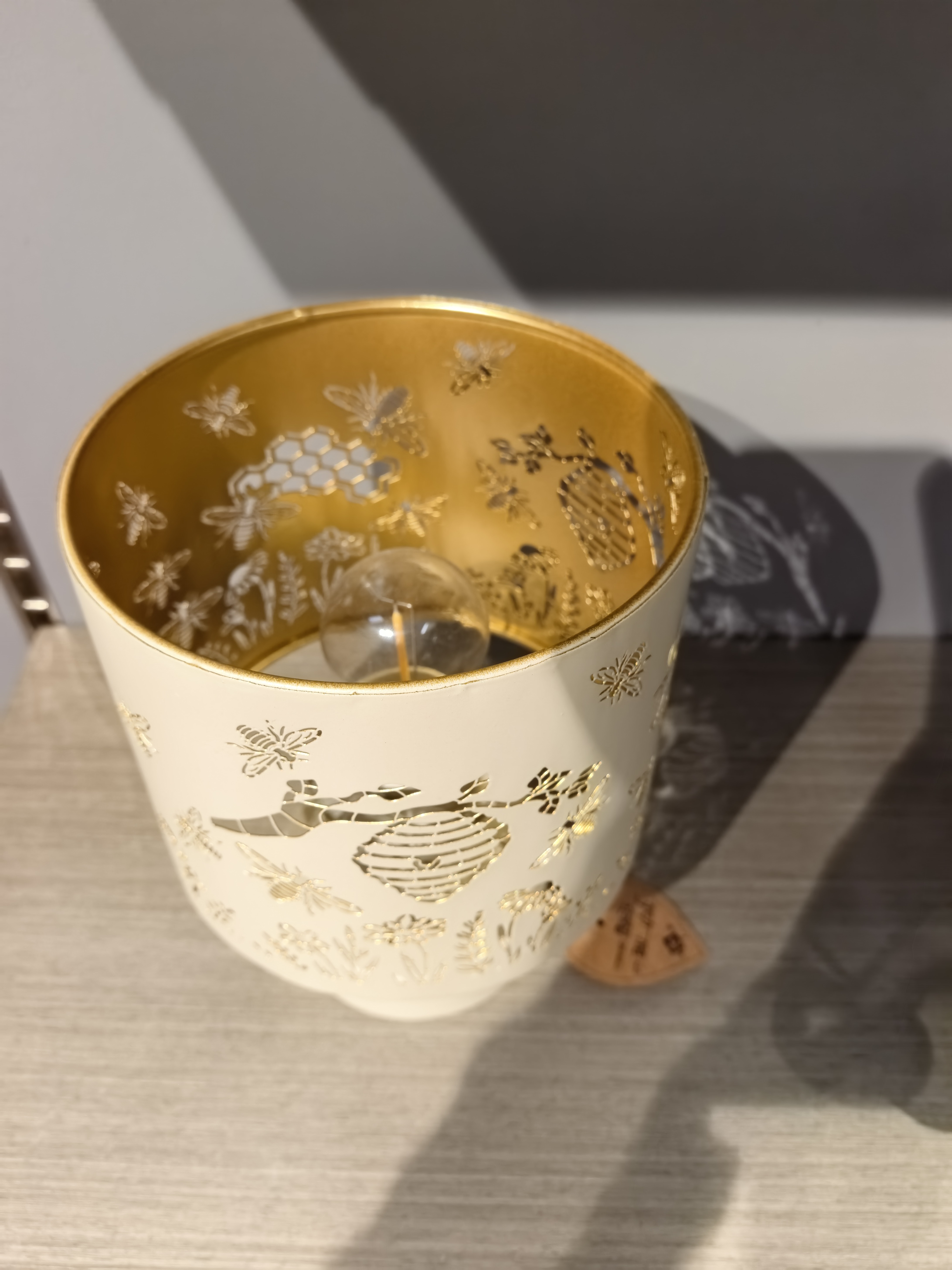 金属工艺品实物图