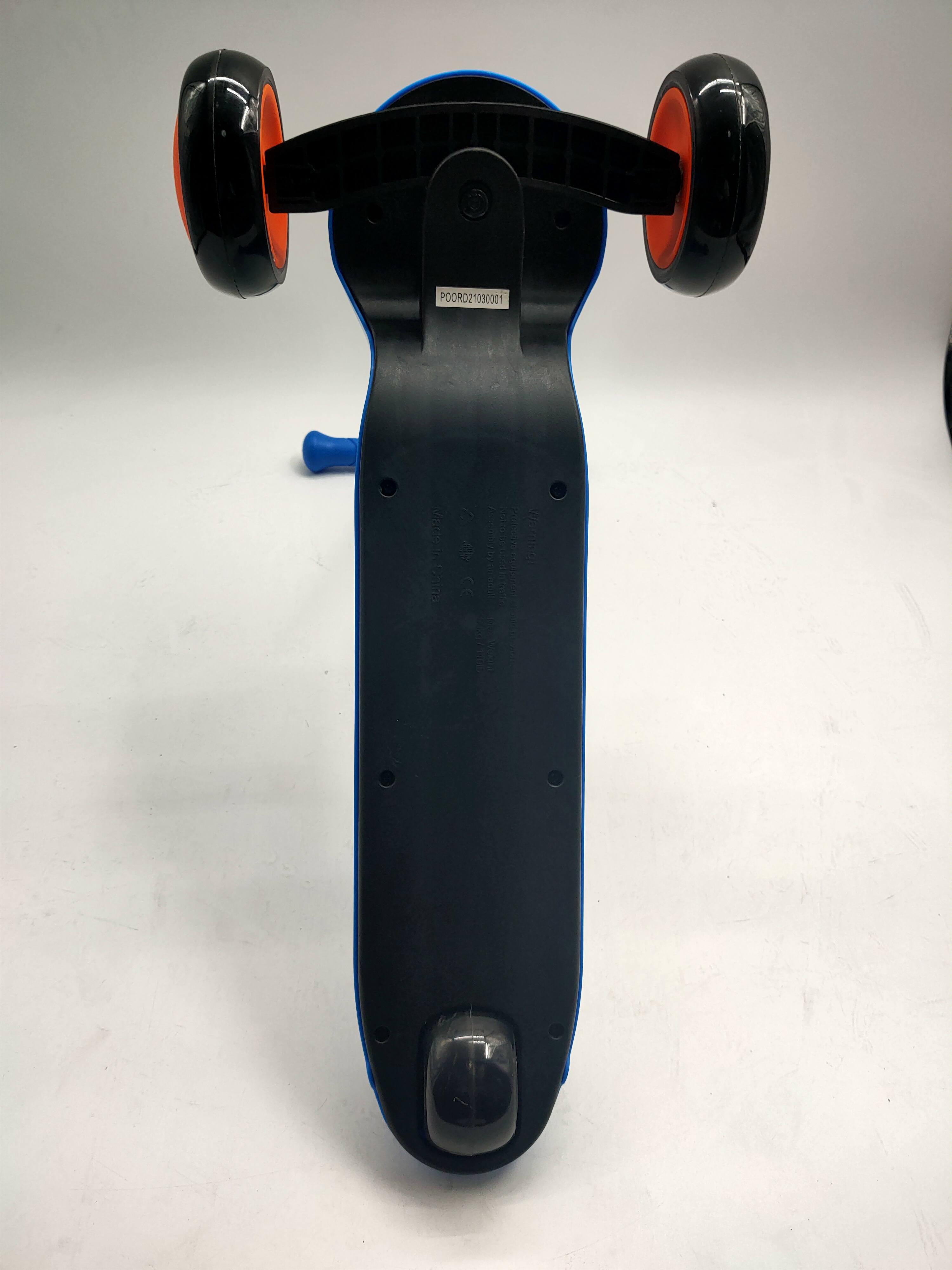 B1 Pink children's scooter, main body, baby swimming pool mobility scooter, 1-year old toy gift package, mobility scooter, factory customized scooter, 2-8 years old children's luminous scooter, small animal one-button folding and riding Application Scenario