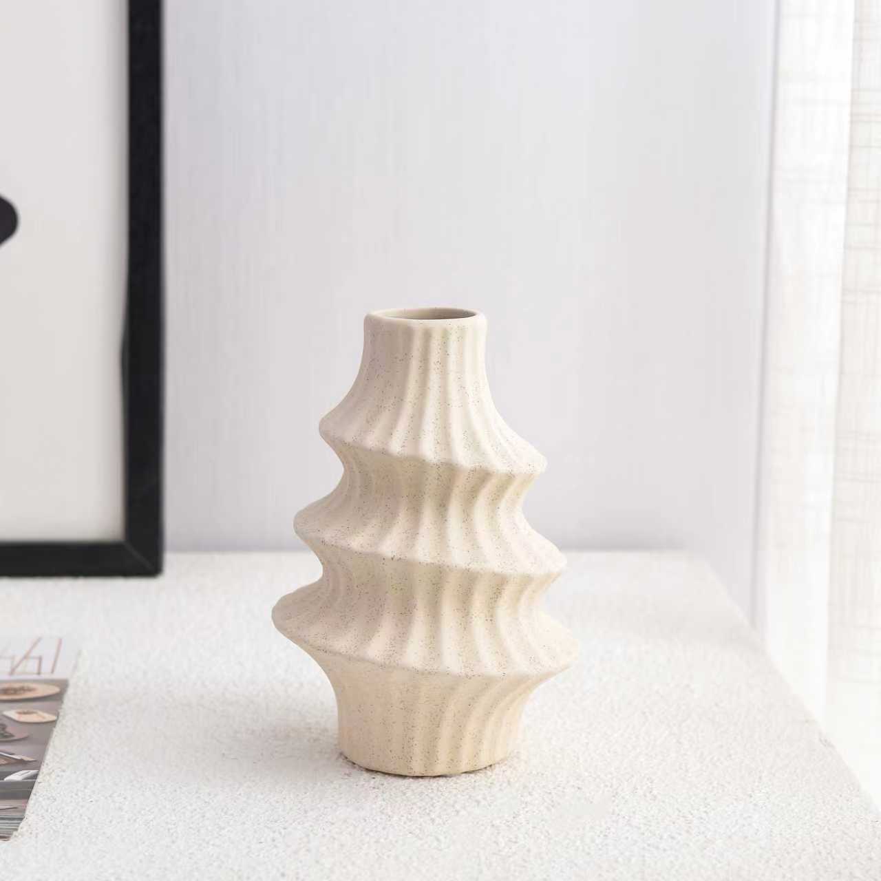 March's new model of flower pot handicrafts, base vases, decorative flower POTS, gardening accessories, beautiful and practical flower pot handicrafts