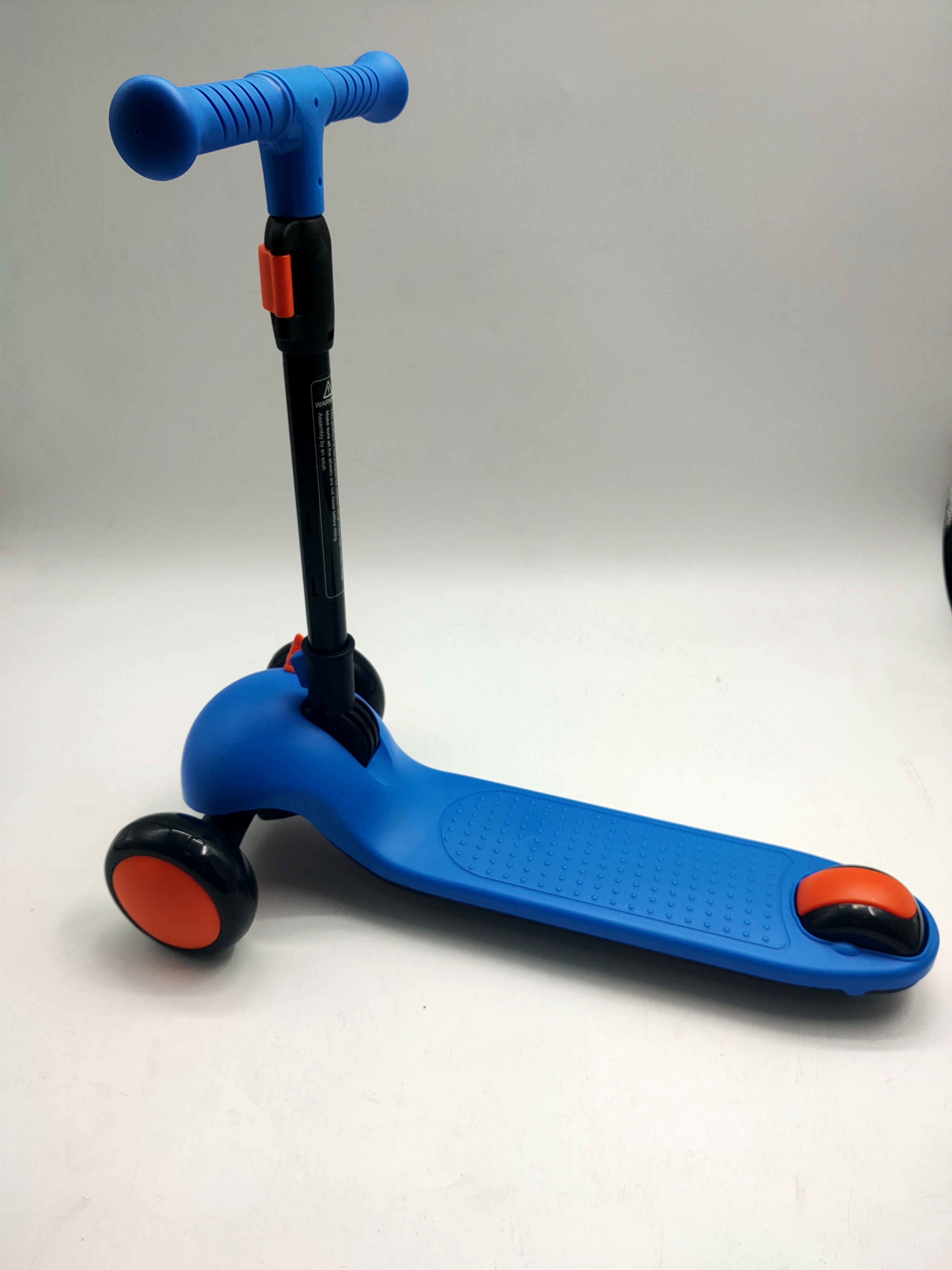 B1 Pink children's scooter, main body, baby swimming pool mobility scooter, 1-year old toy gift package, mobility scooter, factory customized scooter, 2-8 years old children's luminous scooter, small animal one-button folding and riding Specification drawing