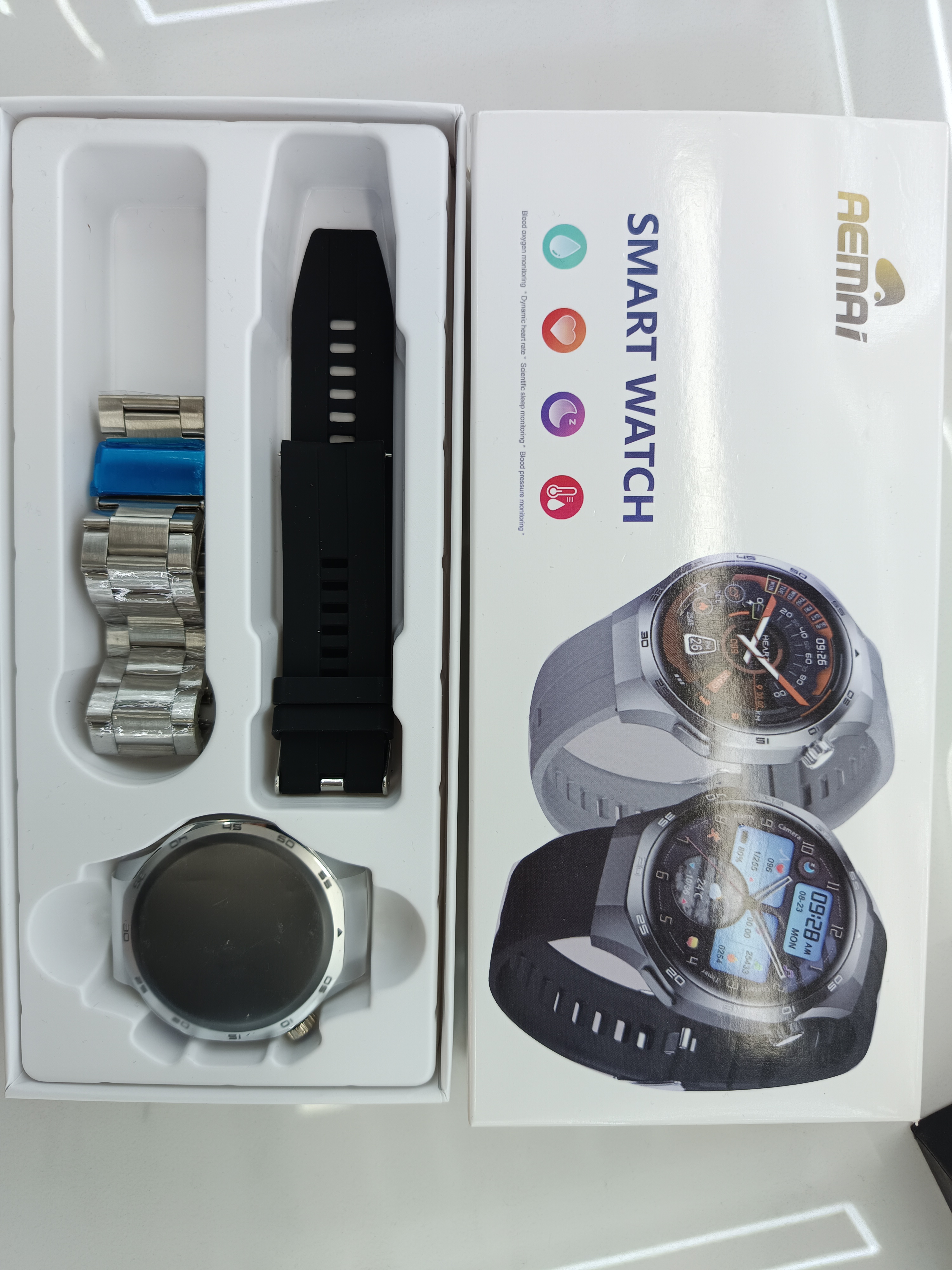 AEMAI YX135 smart sports round watch for making and receiving calls, heart rate and blood pressure detection, sports silicone 2 straps with accessories