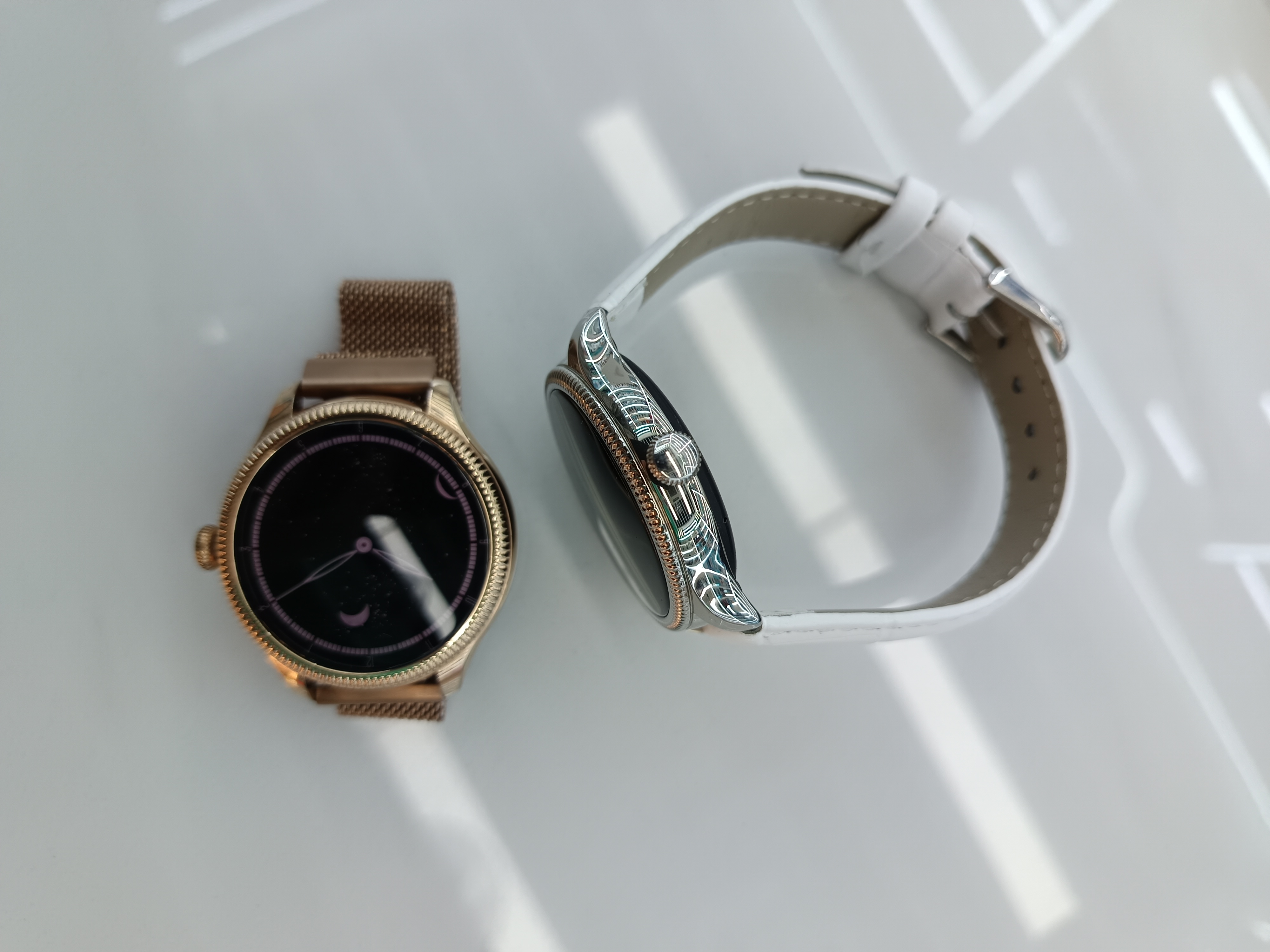 AEMAI RM19 mini Smart Sports Women's round Watch for making and receiving calls, heart rate and blood pressure detection, 2 silicone sports straps with accessories Specification image