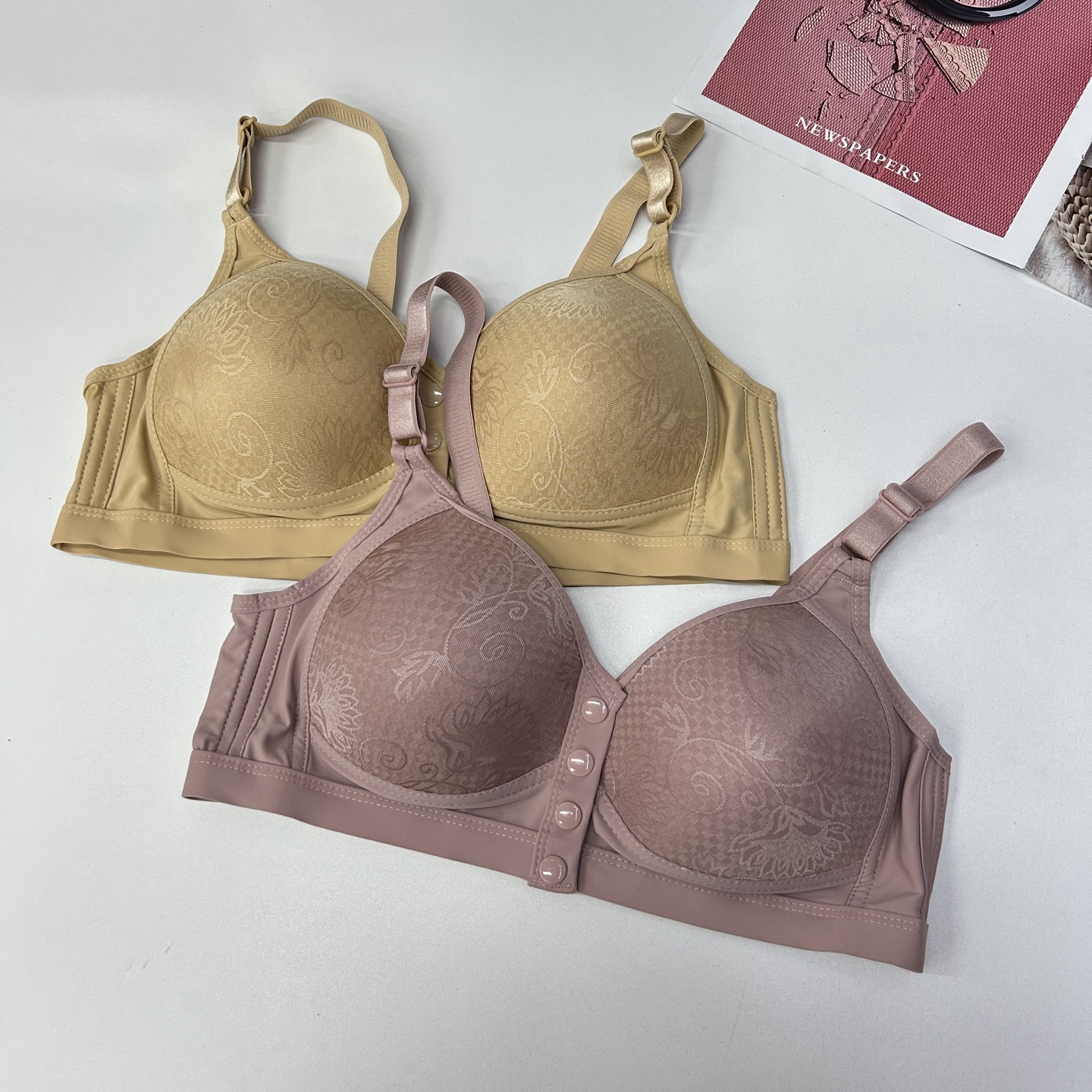 FCM-926# Women's bras for export to the Middle East and Africa. Women's bras with front open buttons, comfortable and seamless bras, QNI Specification drawing