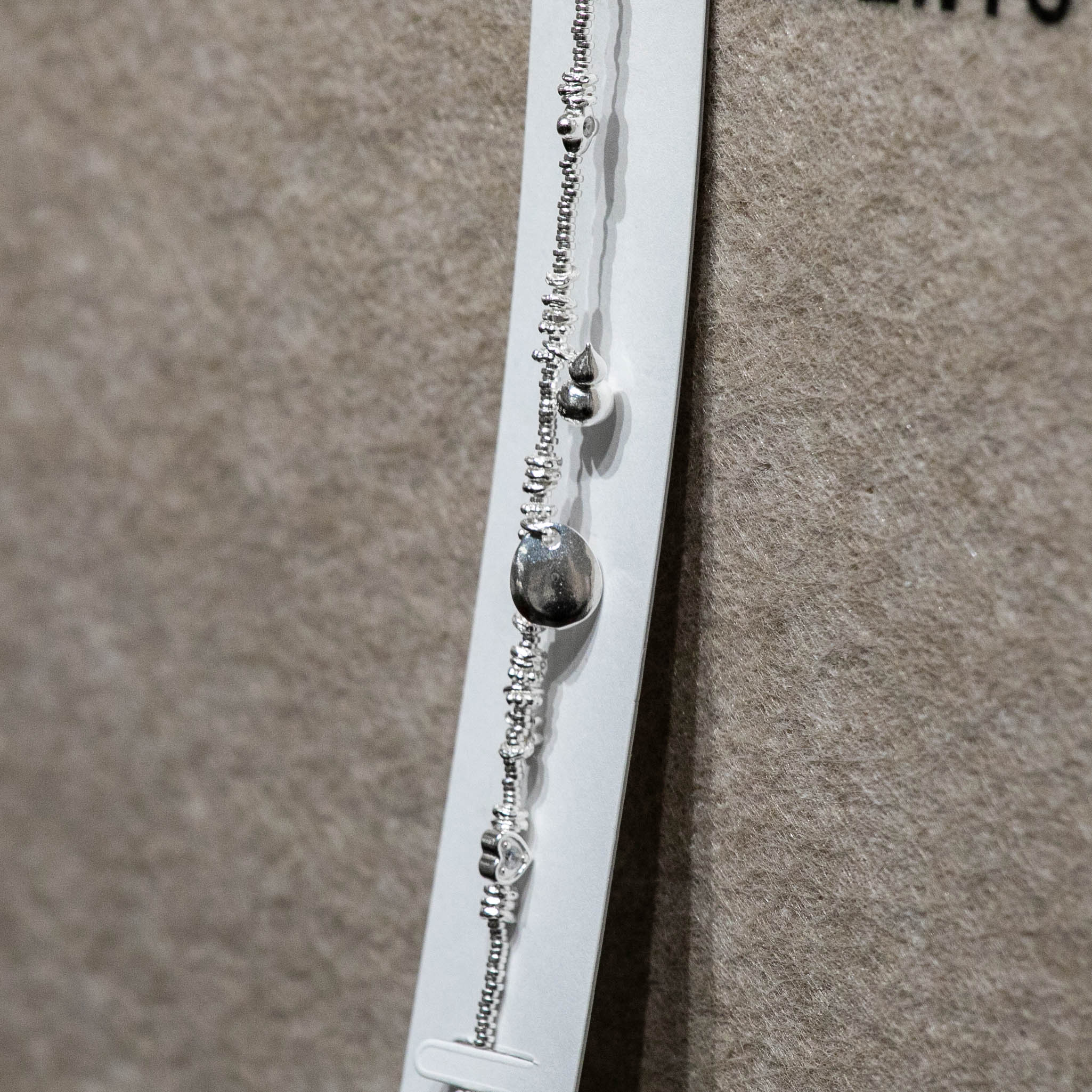 Fashion Precision Craftsmanship Dew Flower Language ·S925 Silver Dynamic Fine Bead Bracelet Item Picture