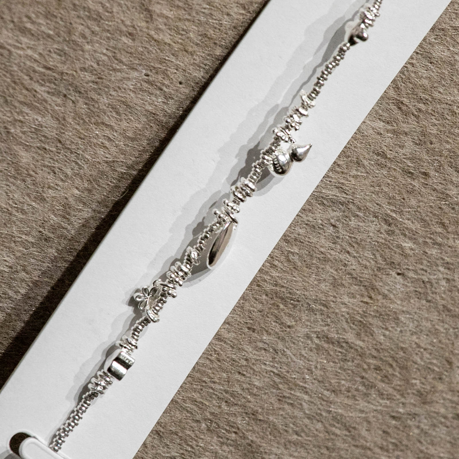 Fashion Precision Craftsmanship Dew Flower Language ·S925 Silver Dynamic Fine Bead Bracelet Application Scenario