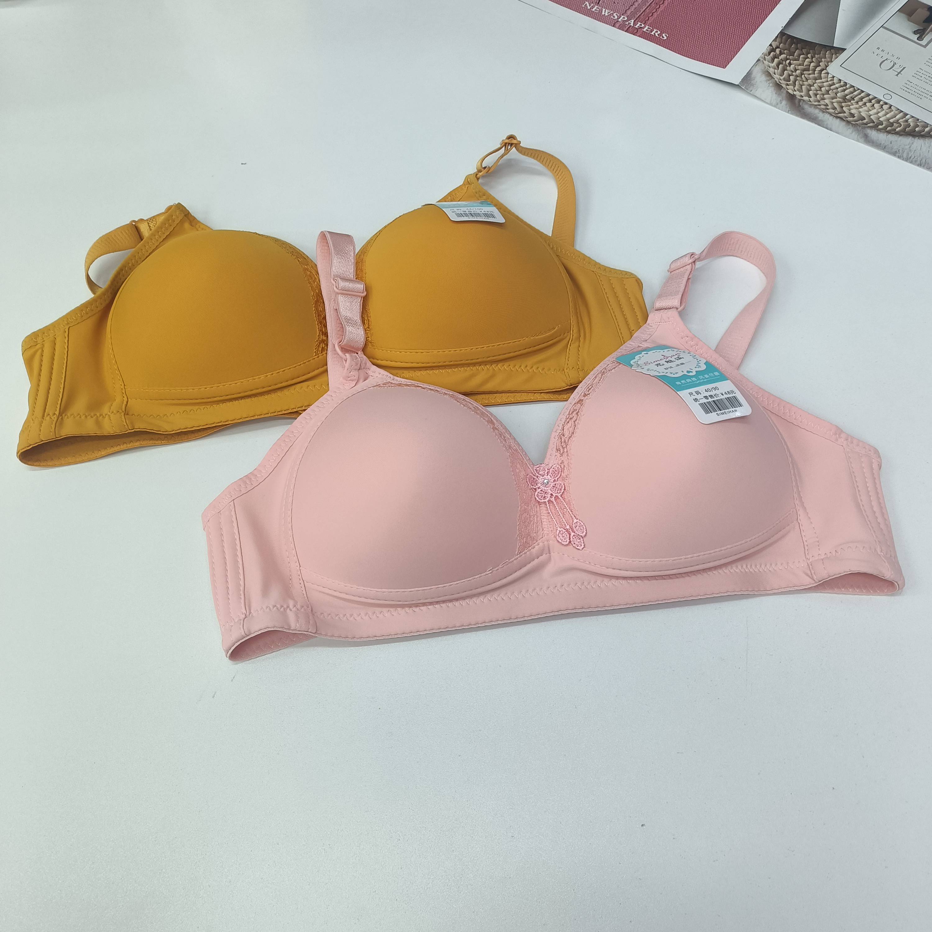 FCM-2207# Women's bras for export to the Middle East and Africa. Women's bras without underwire, women's gathering embroidered decoration, comfortable and breathable, QNI details Picture