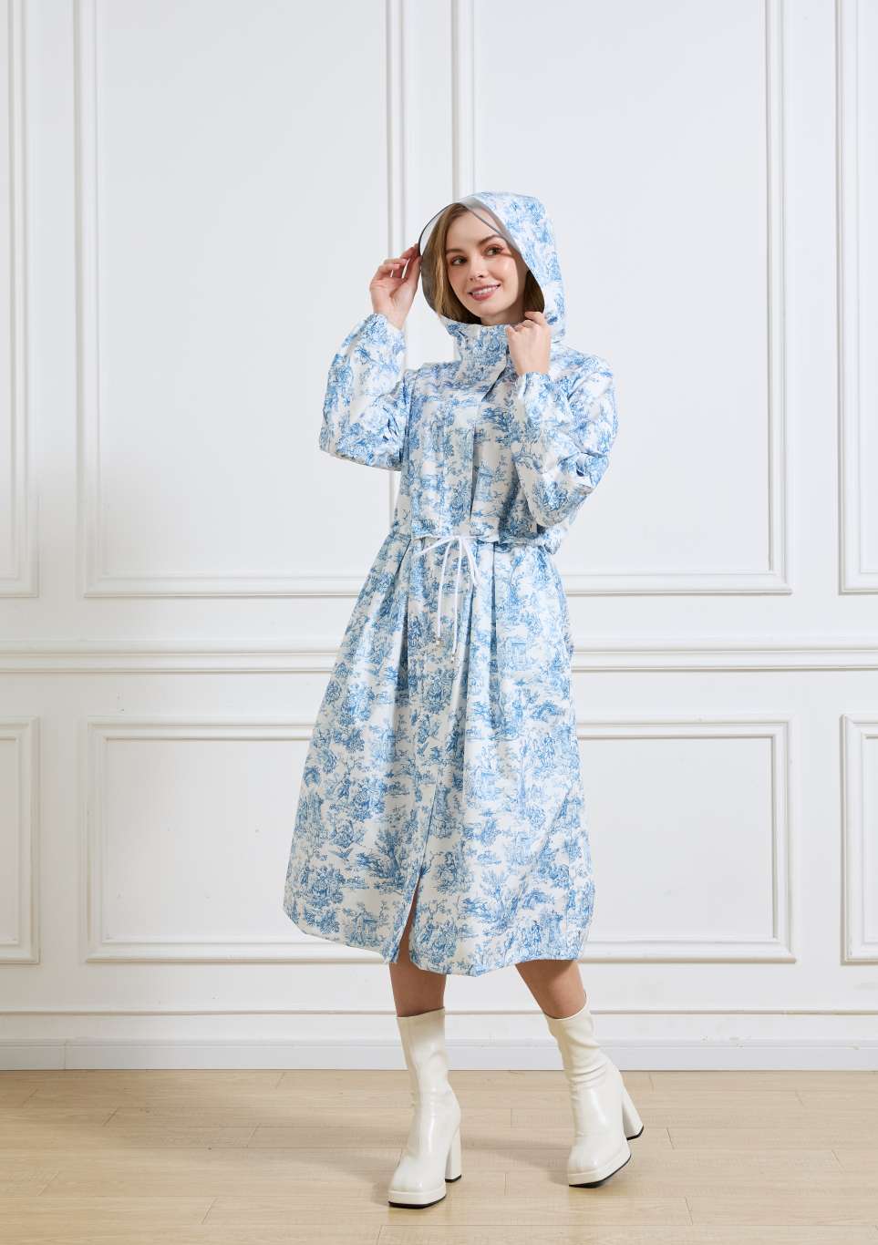 时尚风衣款女用雨衣古典法式油画风图案韩版流行图案可收腰防暴雨雨衣白底实物图