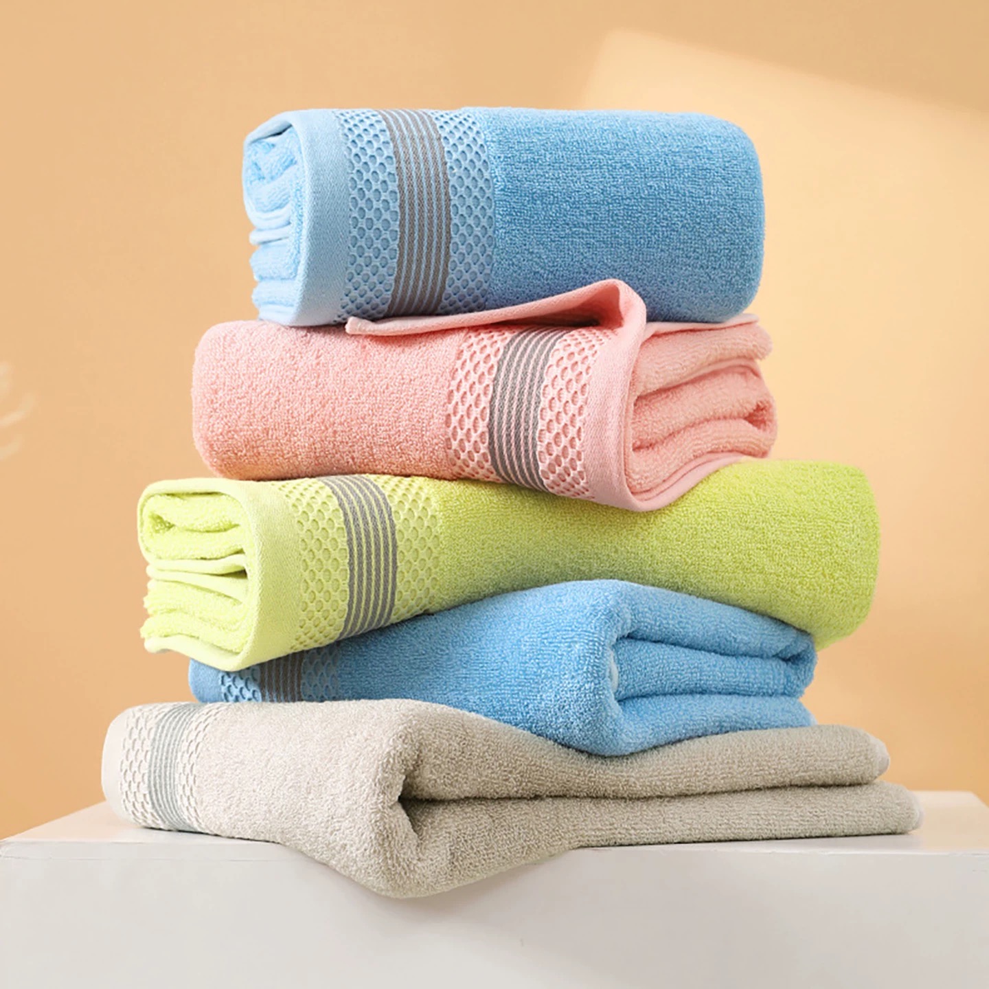 Casual and versatile bath towel Item Picture