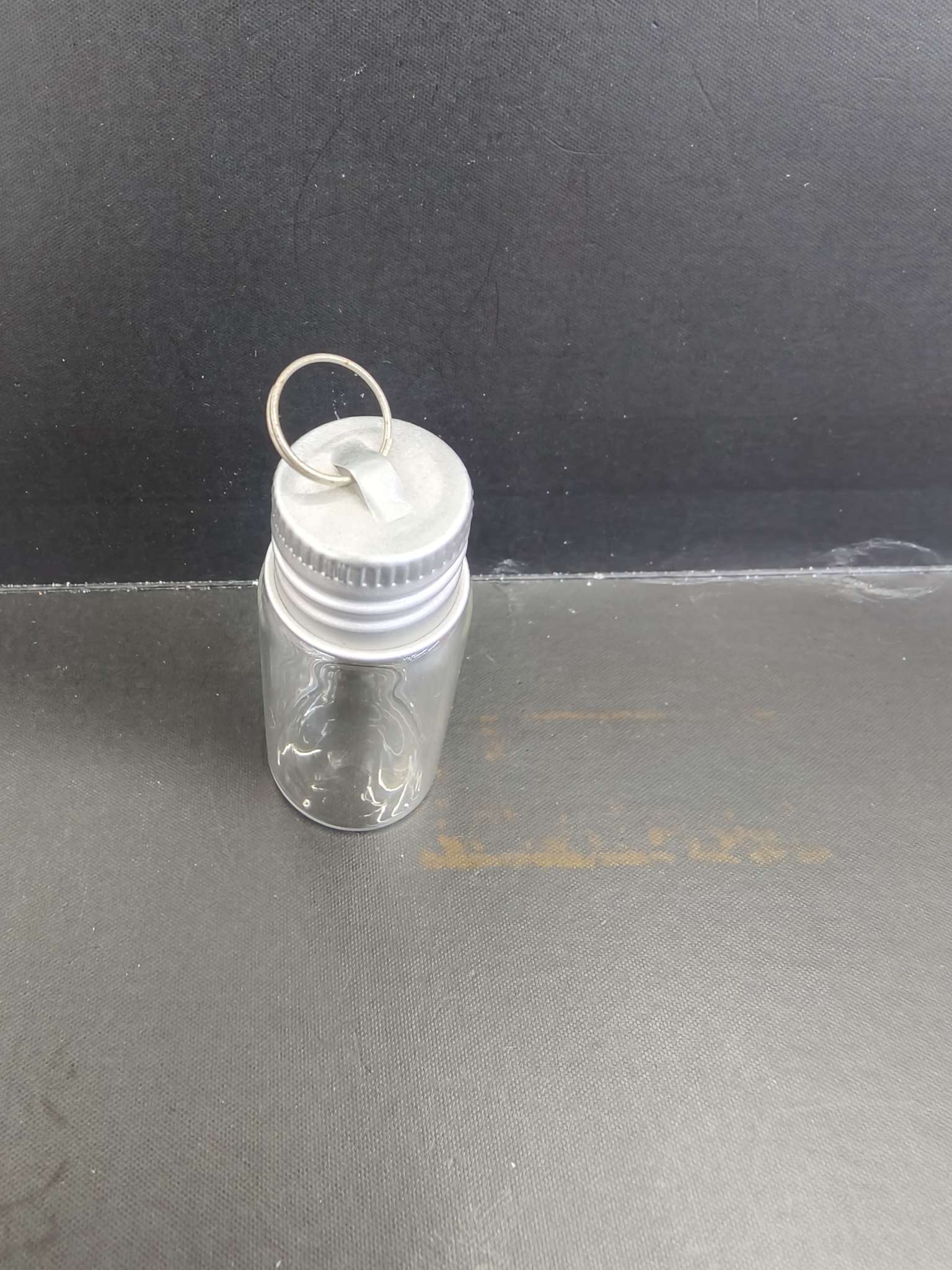 手工活外发玻璃工艺品礼品盒装玻璃制品分装瓶烛台