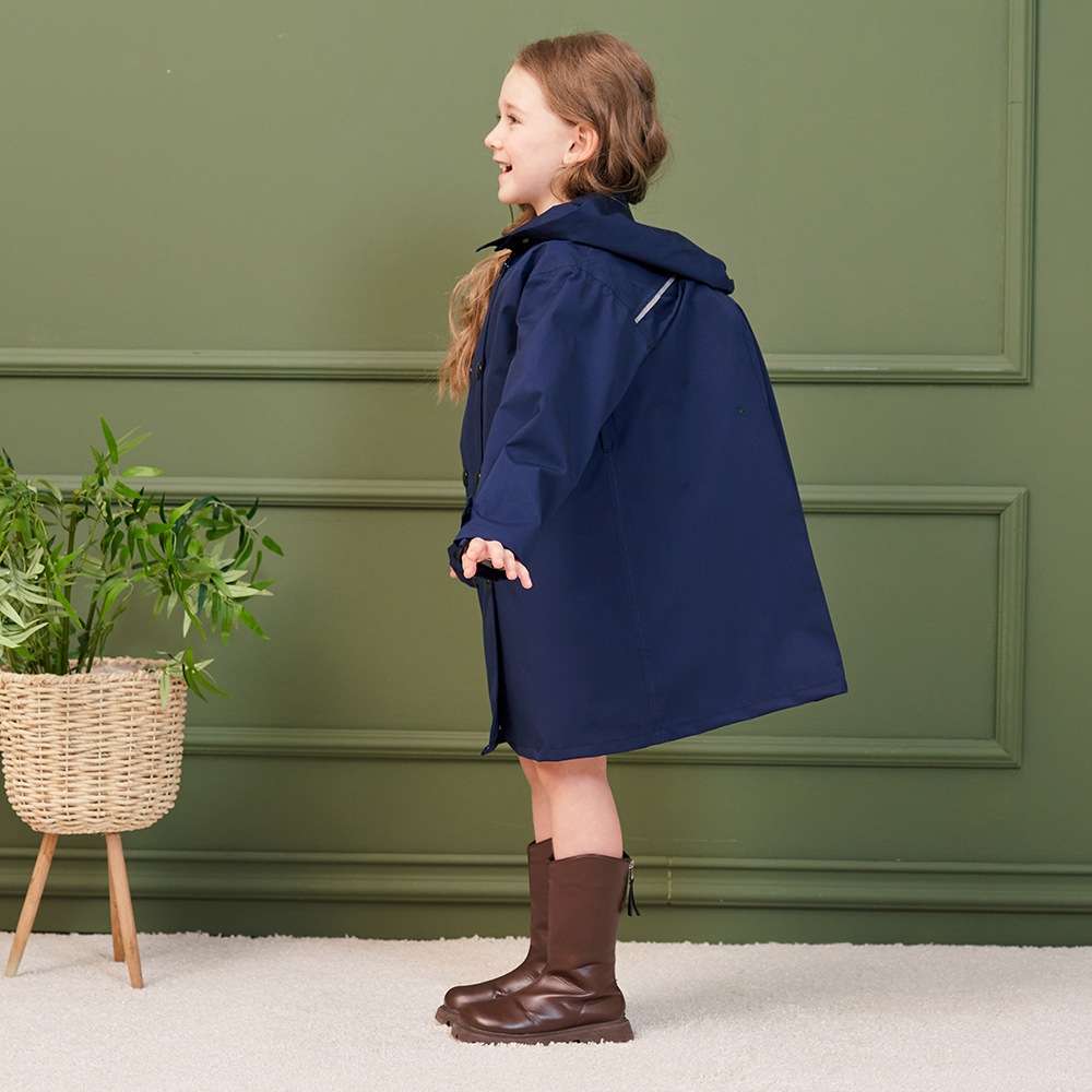儿童复古款雨衣双排扣经典风衣款式后背可打开背包系腰带凹造型网红个性化男孩女孩通用雨衣细节图