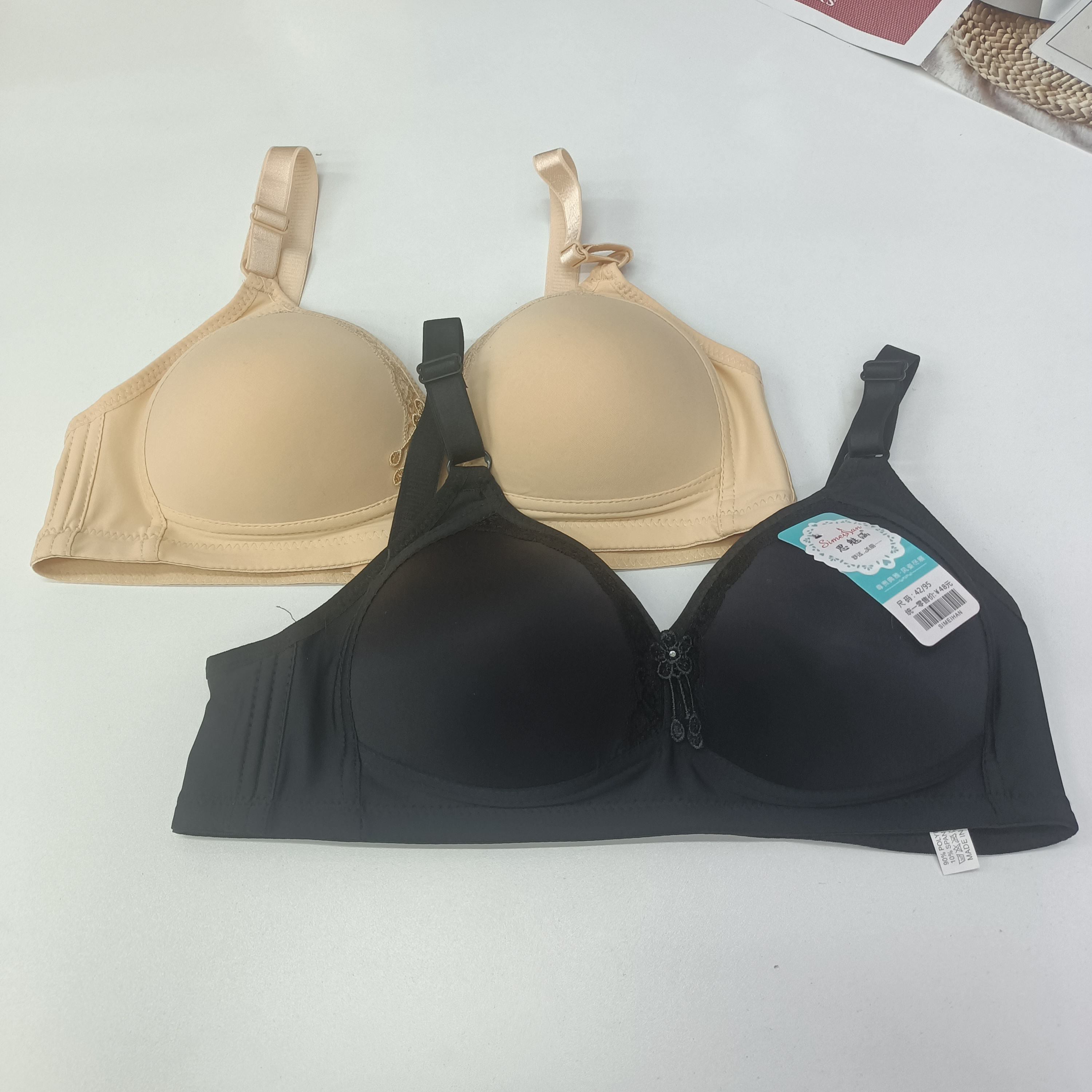 FCM-2207# Women's bras for export to the Middle East and Africa. Women's bras without underwire, women's gathering embroidered decoration, comfortable and breathable, QNI Specification drawing