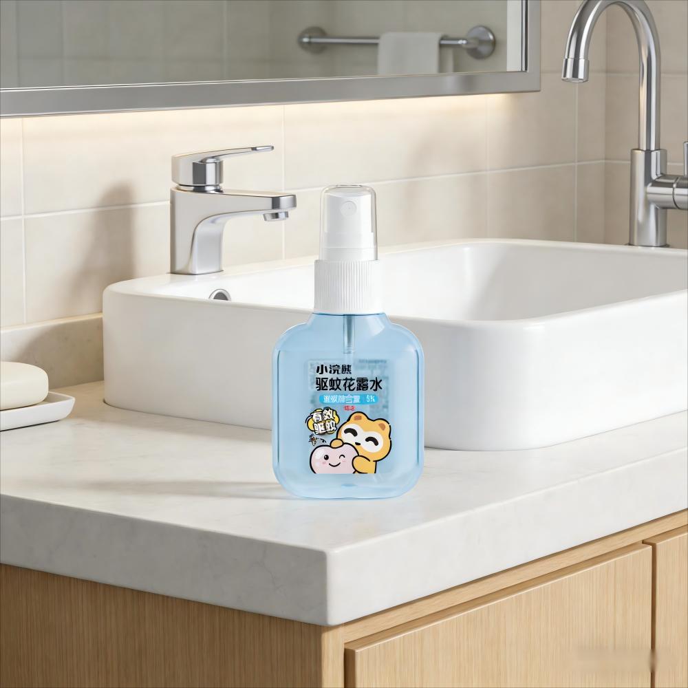 Little Raccoon Mosquito Repellent Lotion effectively repels mosquitoes. It is suitable for children's outdoor use. It is also a household mosquito repellent spray for students and teenagers. It is an outdoor mosquito repellent liquid details Picture