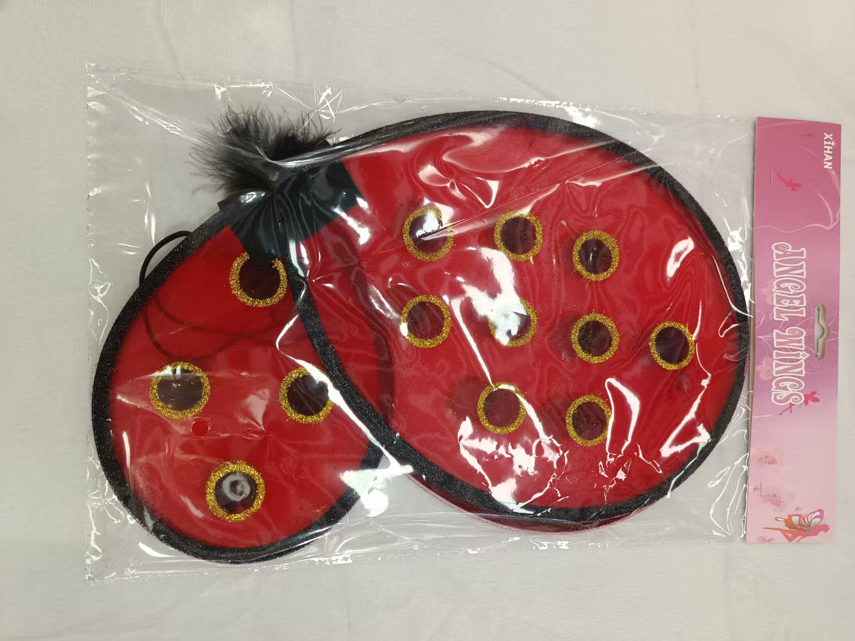 黑色斑点甲虫翅膀