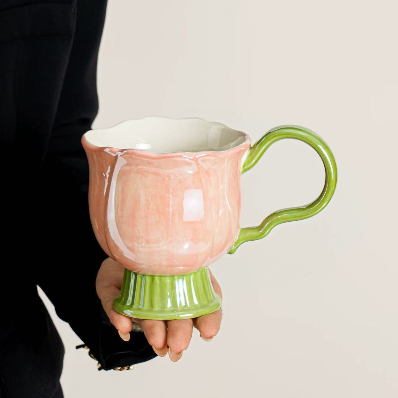 Tao Dian's new pearlescent glazed tulip exquisite ceramic mug is a household daily drinking cup. It's a gift for drinking water and you can spend money details Picture