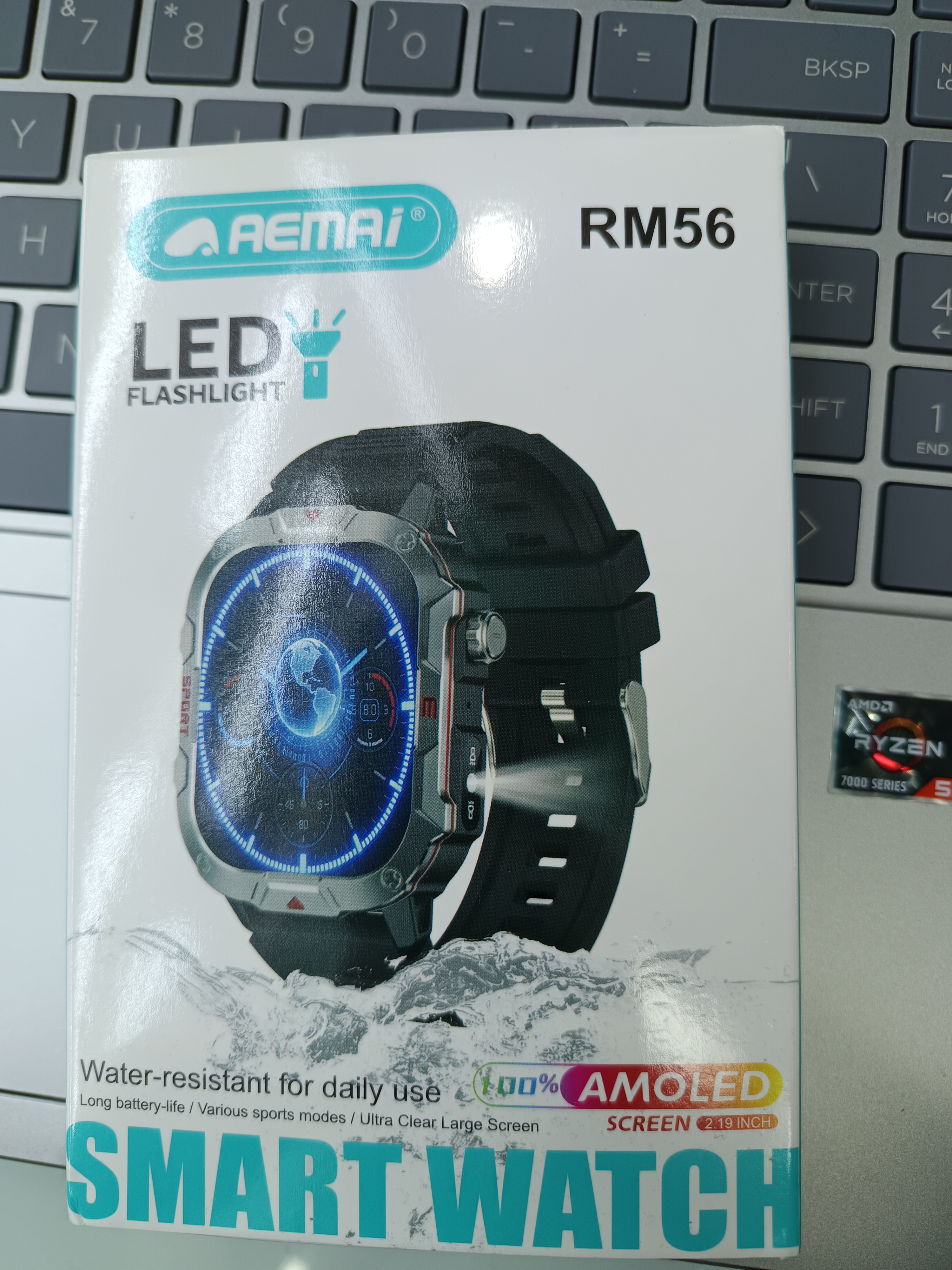 The latest AEMAI RM 56 smart sports watch features a large screen, a flashlight, and a silicone strap that can monitor psychology, blood pressure, exercise, and sleep