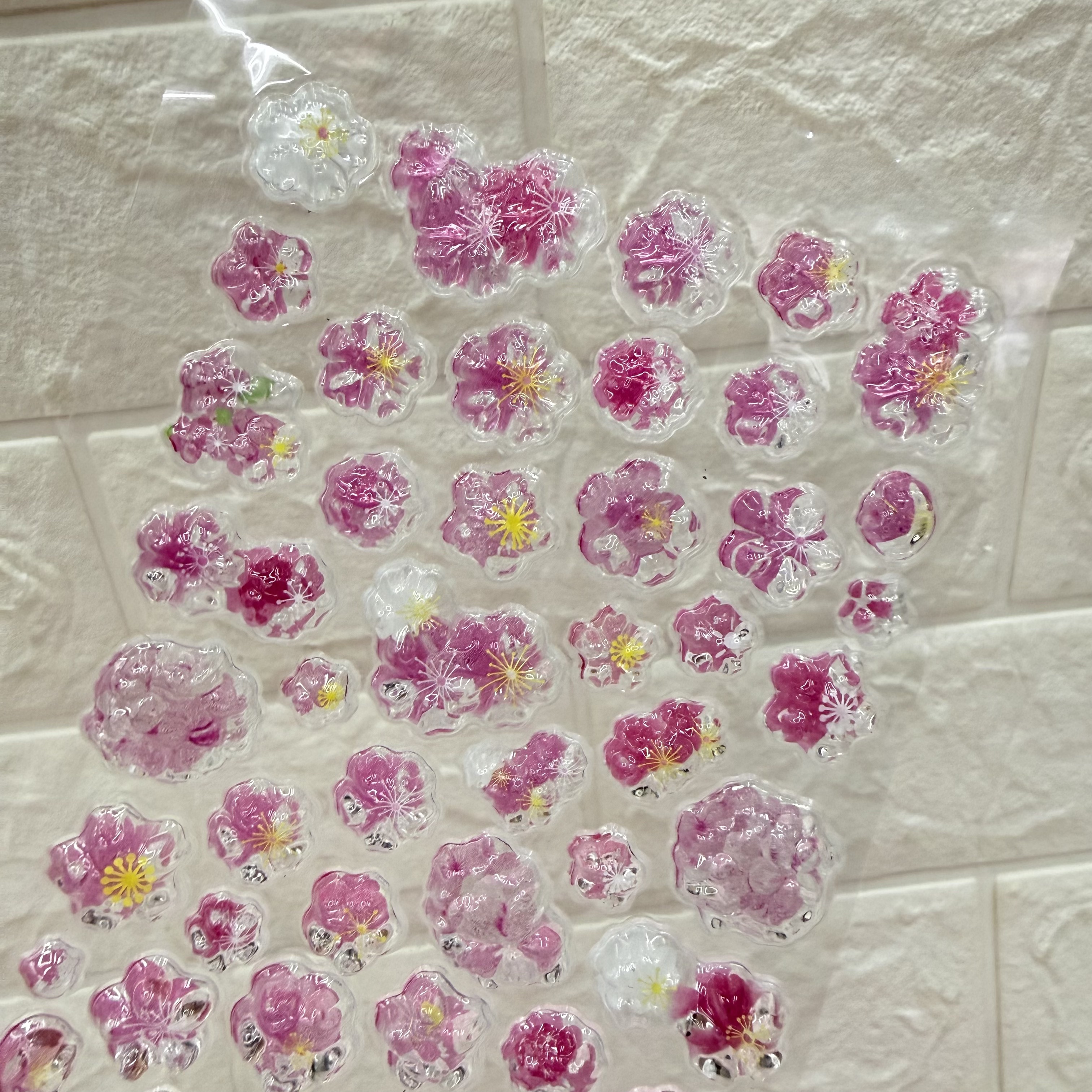Cherry blossom relief crystal sticker cartoon diy mobile phone decorative sticker Flower three-dimensional relief crystal decorative sticker Item Picture