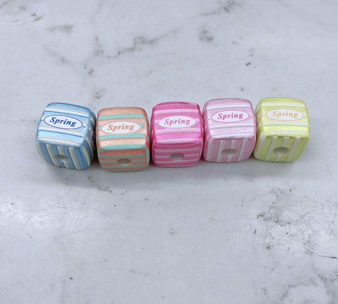 Checkered five-color square bead acrylic vertical hole beaded bracelet, mobile phone chain accessory diy handcrafted parts