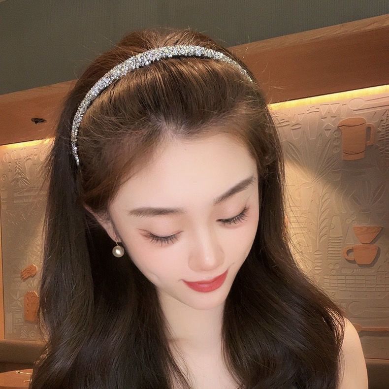 High-end headband, rhinestone, high skull, broken hair, hairpin, hair tie, headwear, French retro, toothed hairband, anti-slip face wash for women Item Picture
