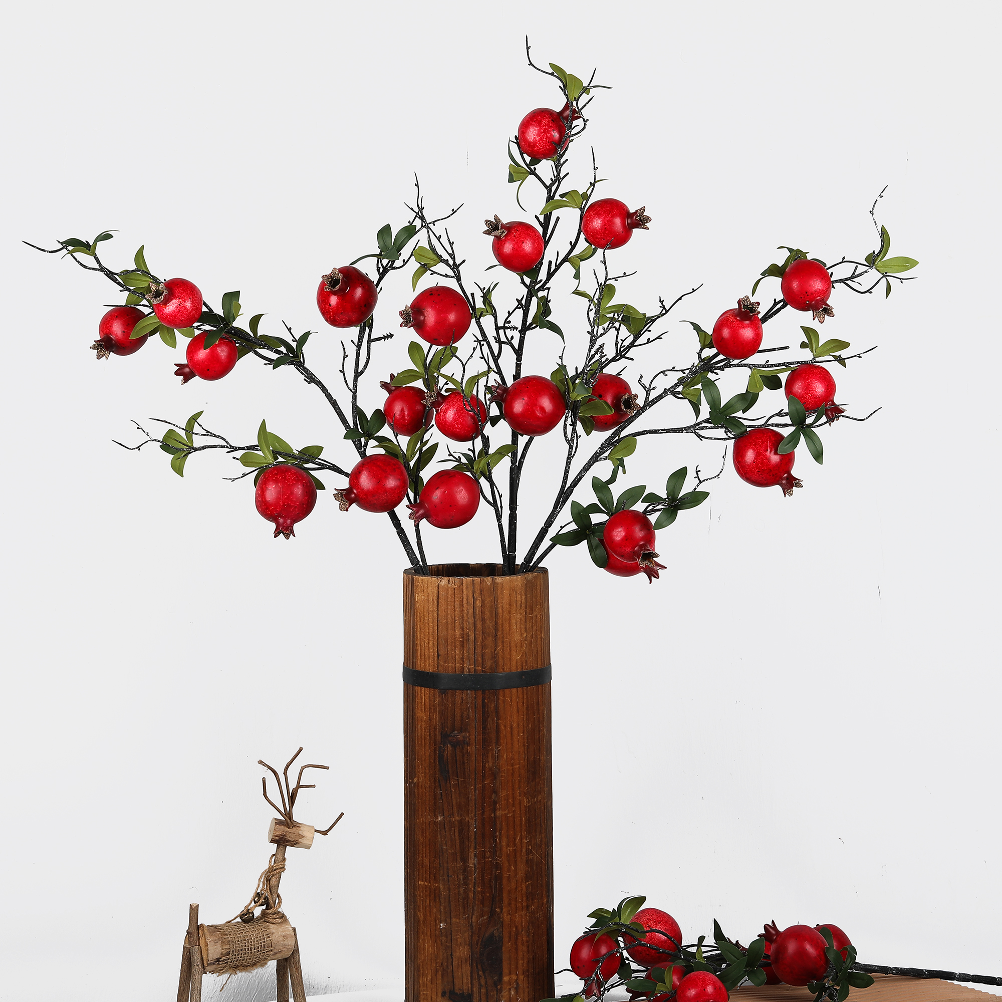Simulated pomegranate fruit, simulated fruit, money fruit, Spring Festival flower, hug bucket material, foam fruit, home decoration simulated fruit details Picture