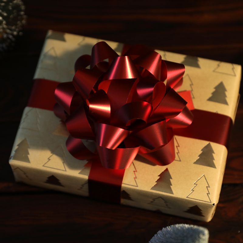 Matte three-dimensional super large star flower gift, latte art bow, Christmas and New Year festive gift box, ball flower detail image 3