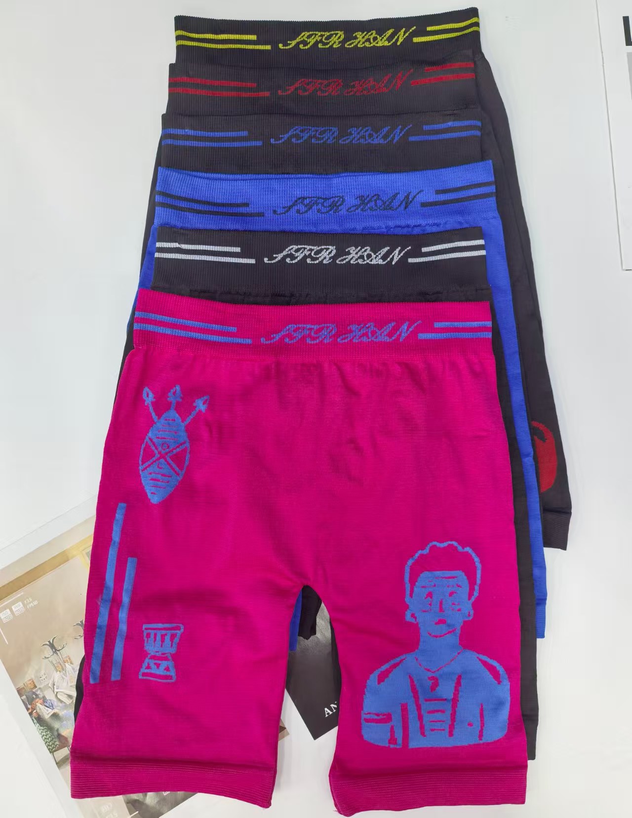 599# Leggings for export to the Middle East and Africa, men's leggings, comfortable and breathable, color-blocking printed and color-blocking halter pants, QNI Item Picture