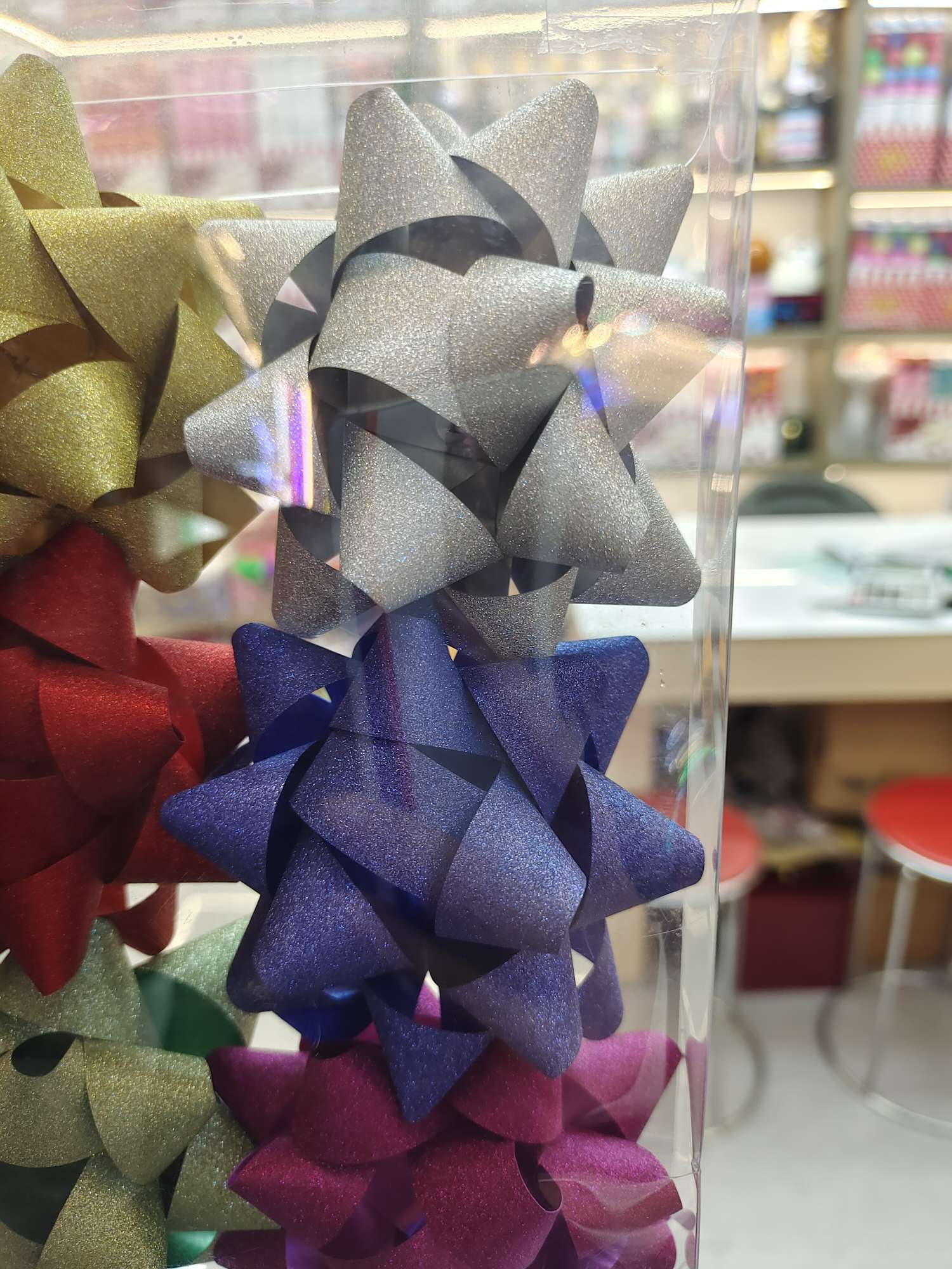 Christmas decorations, star flower pies, flower pairs, festival supplies, game props, gifts, gift boxes, souvenirs, decorative accessories Specification image