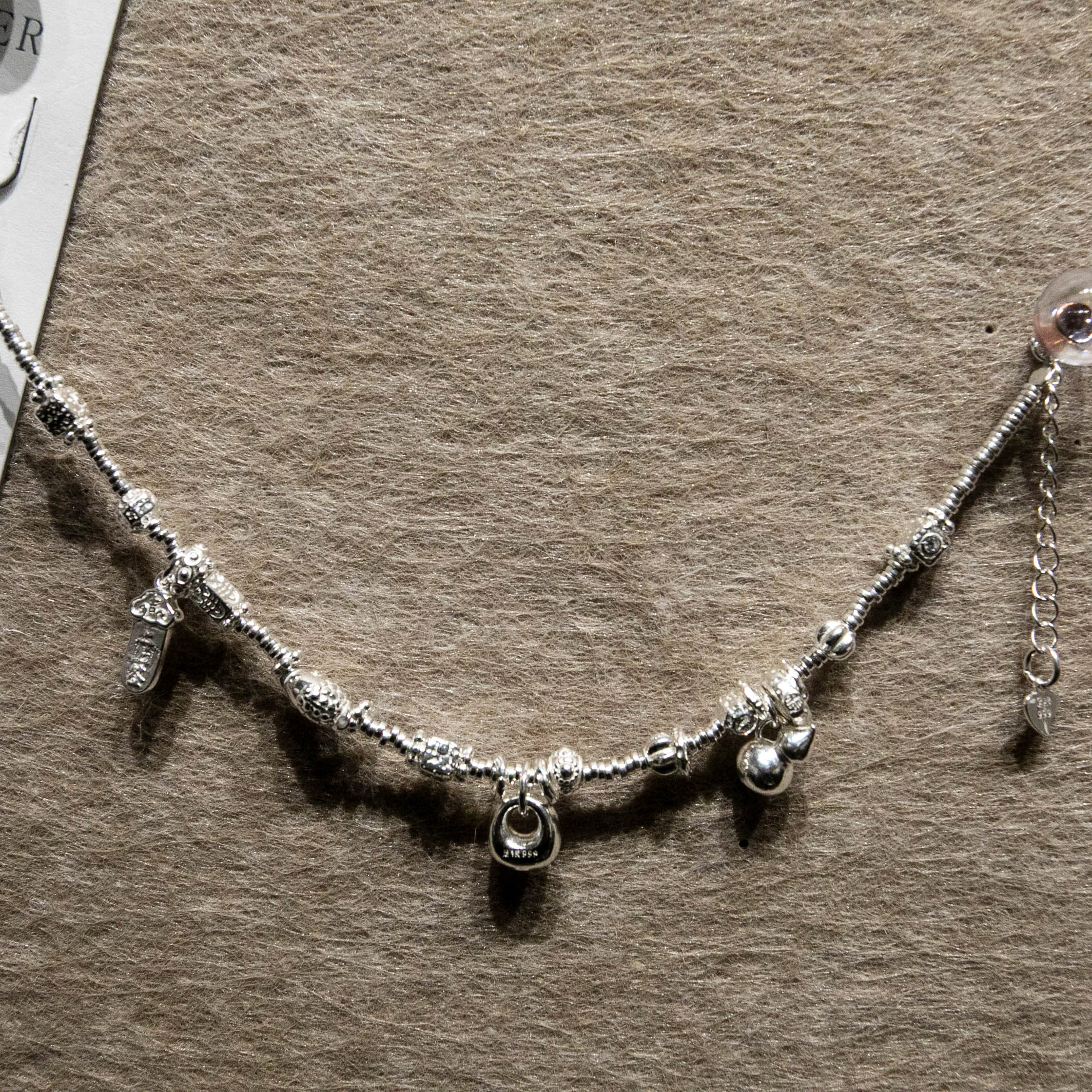 Fashionable and exquisite 925 Silver Ruyi Bell Beaded Bracelet for Women: A new Chinese-style niche design sense, light luxury, fair appearance, good fortune and blessings Application Scenario