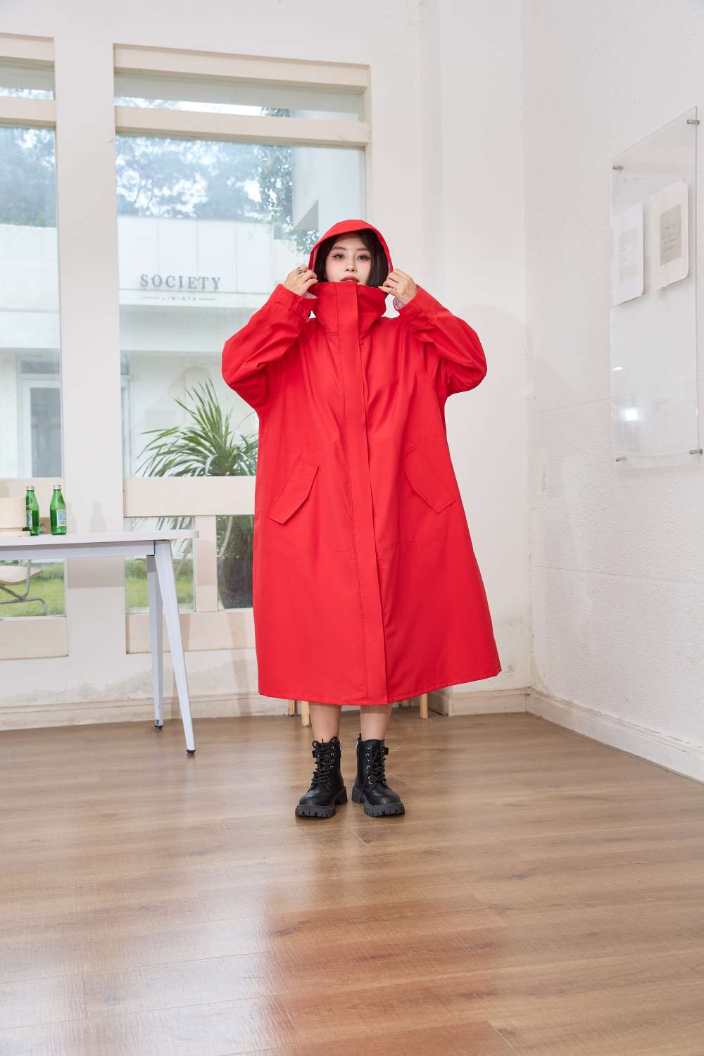 长款时尚雨衣塔斯隆覆膜面料多巴胺色系四色现货雨衣详情图3