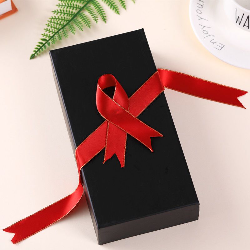 Christmas gift packaging ribbons, golden-edge ribbons, souvenirs, fruit baskets, decorative ribbons, ribbons, ball flowers, gift box packaging detail image 2