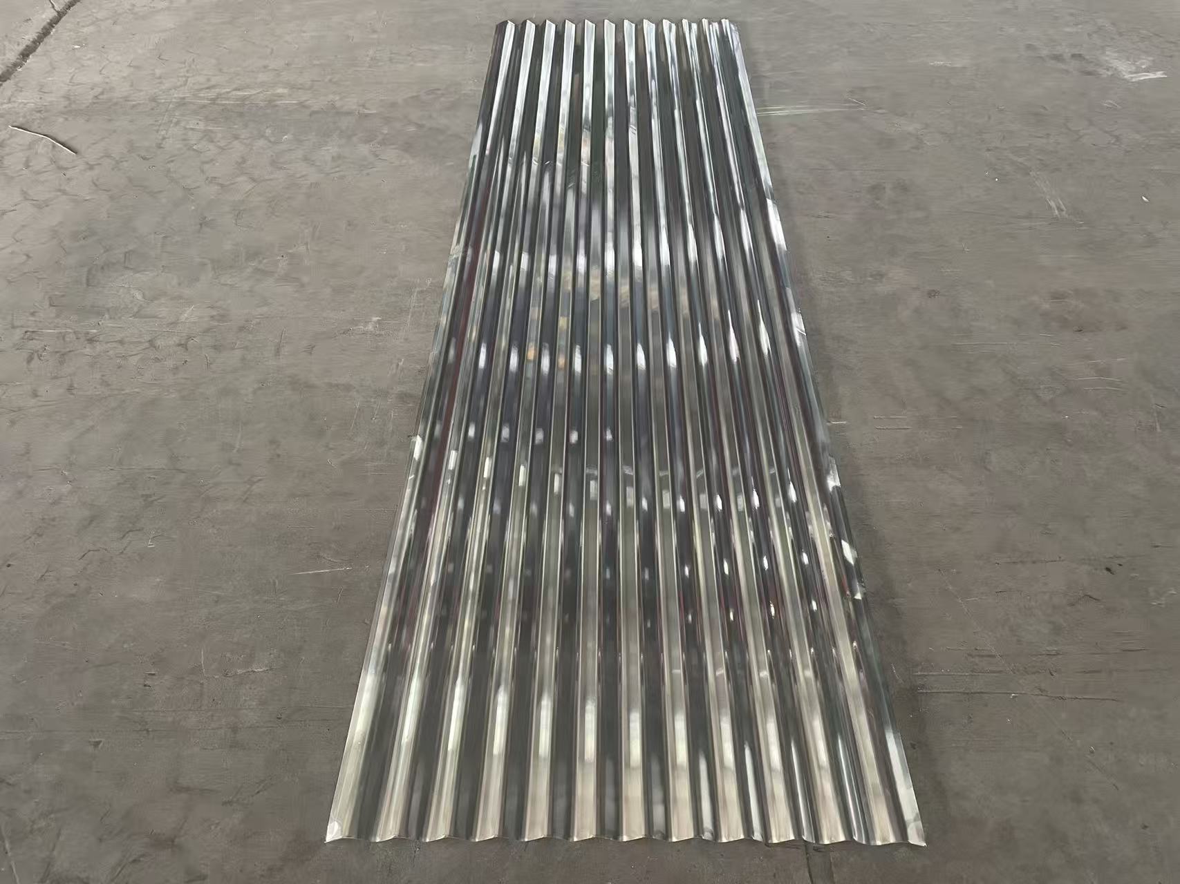 High-quality waterproof color steel coil and color steel tile for building materials, with strong anti-corrosion, wear-resistant and durable properties, and rich colors. Color steel tile, building materials, color steel tile, aluminum detail image 10