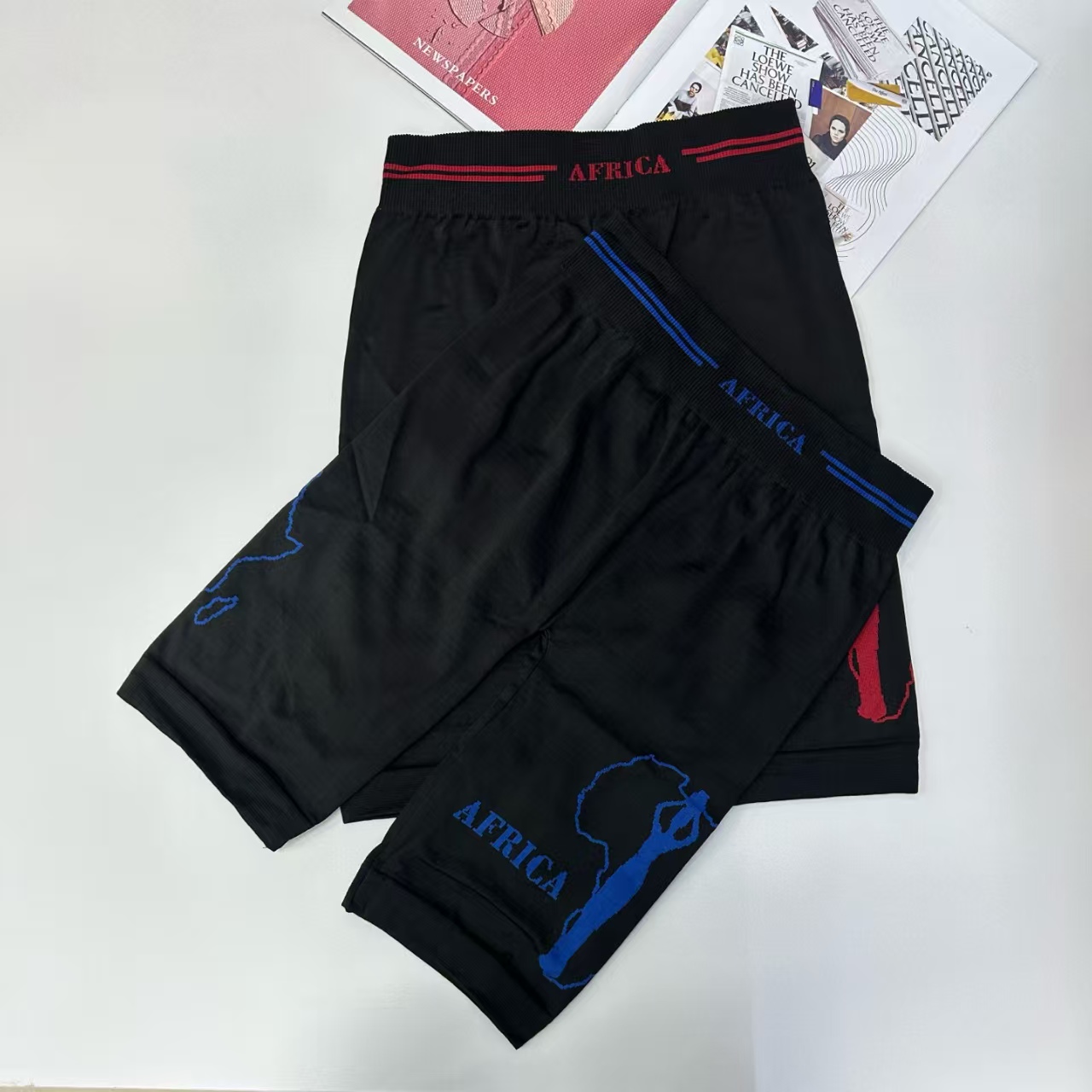 561# Leggings for export to the Middle East and Africa, men's leggings in solid color, contrasting color, letter print decoration, comfortable and breathable, QNI men's leggings details Picture