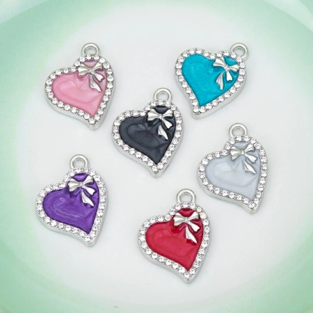 diy creative jewelry accessories, new heart-shaped necklaces, bracelets, pendants and small pendants with inlaid rhinestones, wholesale diy accessories, heart-shaped oil-dripping necklaces, bracelets, pendants and small pendants, factory direct sales diy creative jewelry accessories, new heart-shaped necklaces, bracelets, pendants and small pendants with inlaid rhinestones, wholesale diy accessories, heart-shaped oil-dripping necklaces, bracelets, pendants and small pendants, factory direct sales