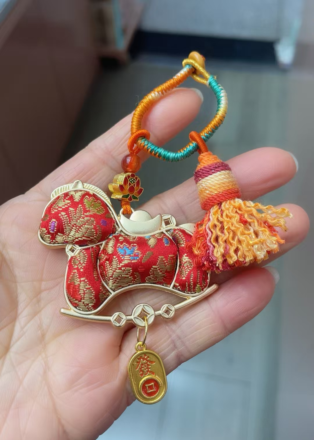 Elegant brand gift/Silver Foil gift/Silver foil box/Gift silver foil box storage box. Song Dynasty Tomorrow's Ark Intangible Cultural Heritage Imitation Song Dynasty brocade pendant for the Year of the Horse detail image 6