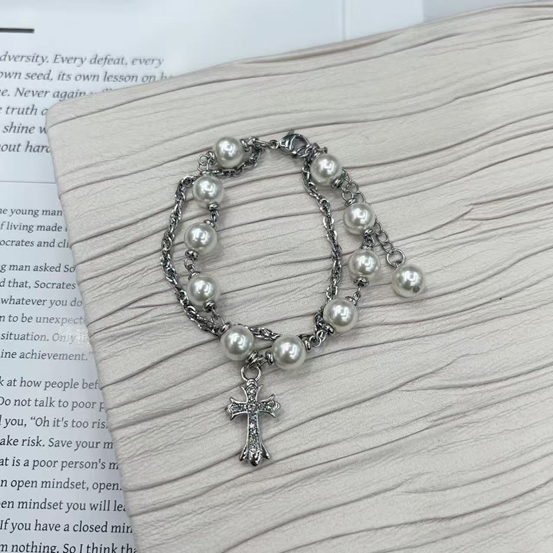 聚旺缘新中式国潮复古钛钢双层手链女水晶好运手串闺蜜女友小清新手饰爆款星星水晶月亮手链女小众设计感清新甜美百搭手串手饰批发详情3