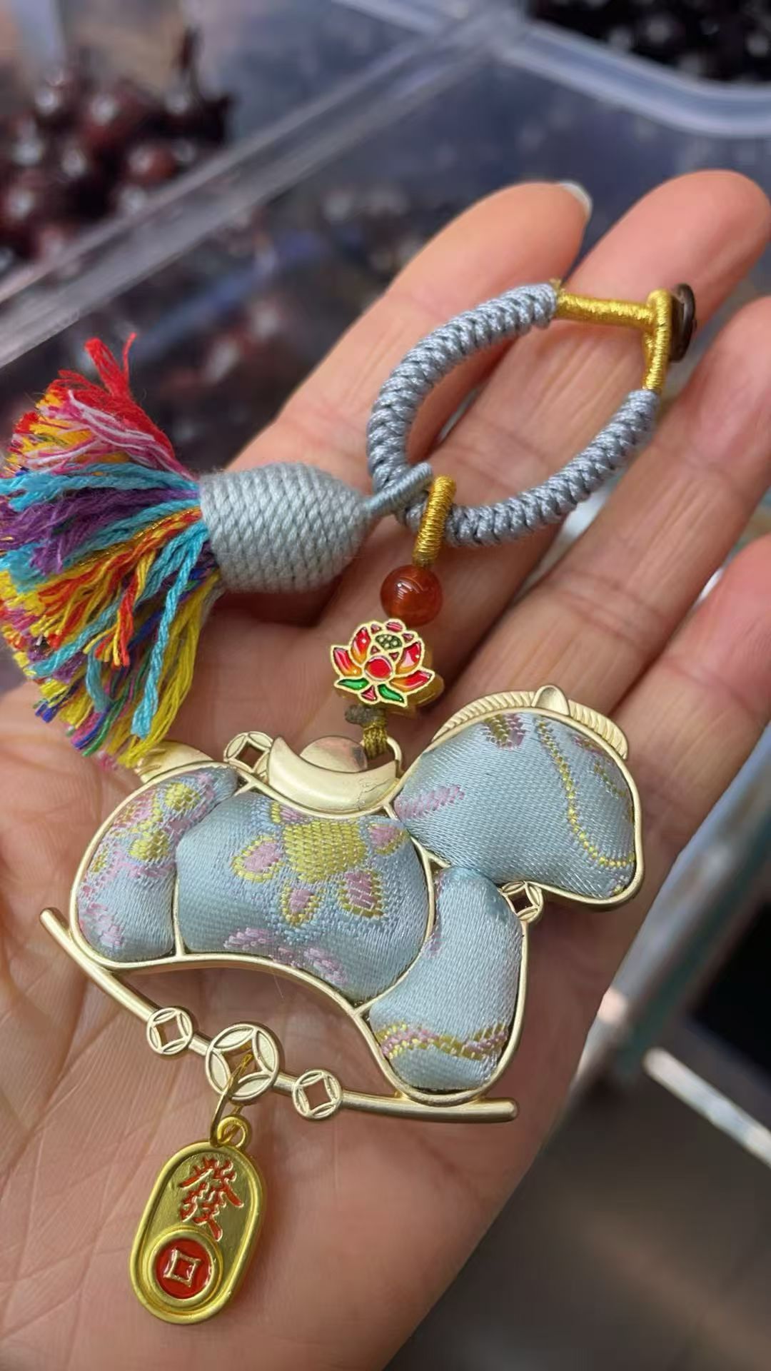 Elegant brand gift/Silver Foil gift/Silver foil box/Gift silver foil box storage box. Song Dynasty Tomorrow's Ark Intangible Cultural Heritage Imitation Song Dynasty brocade pendant for the Year of the Horse detail image 8