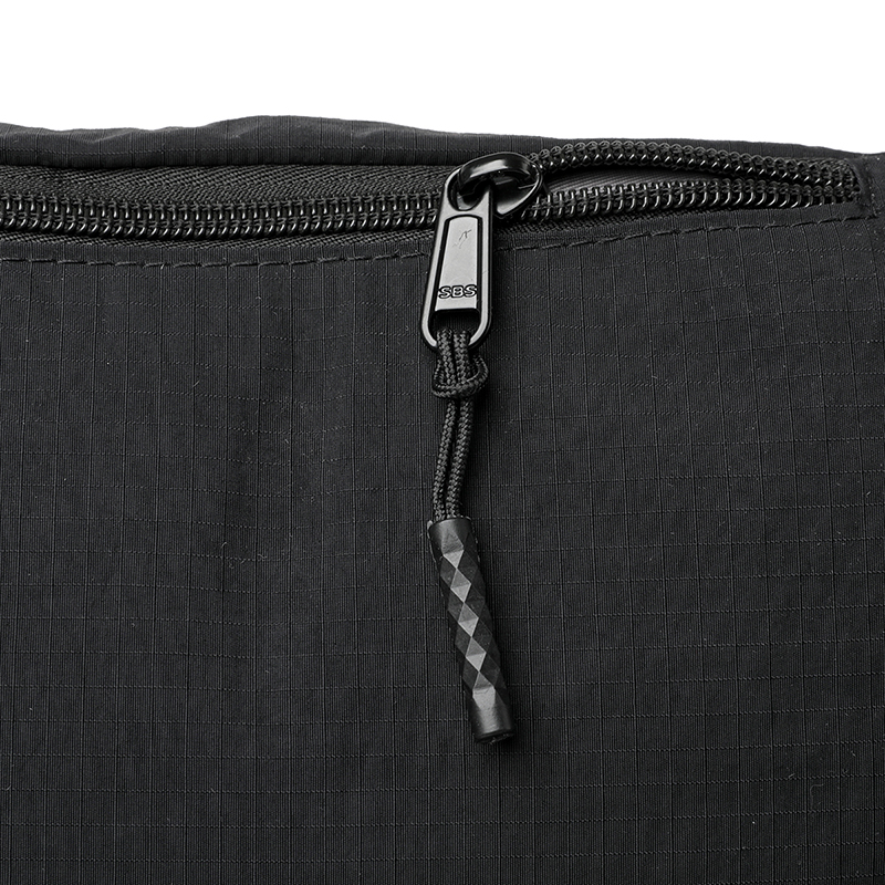 黑色摩托车腰包男士皮带自动扣皮带扣主体腰包轻便旅行防偷随身小包详情7