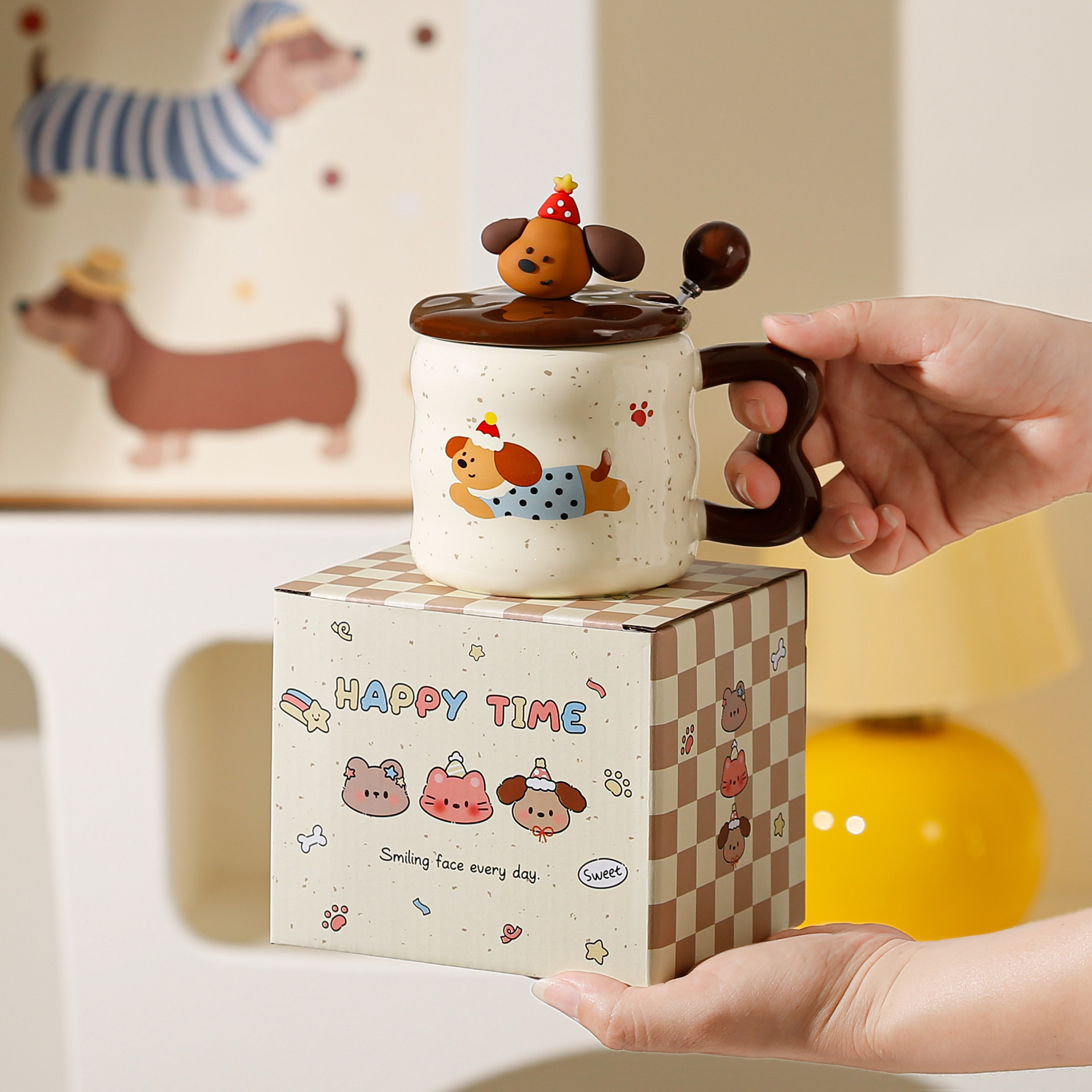 可爱腊肠狗高颜值马克杯陶瓷杯子水杯盖勺可爱礼盒生日创意伴手礼陶瓷马克杯详情2