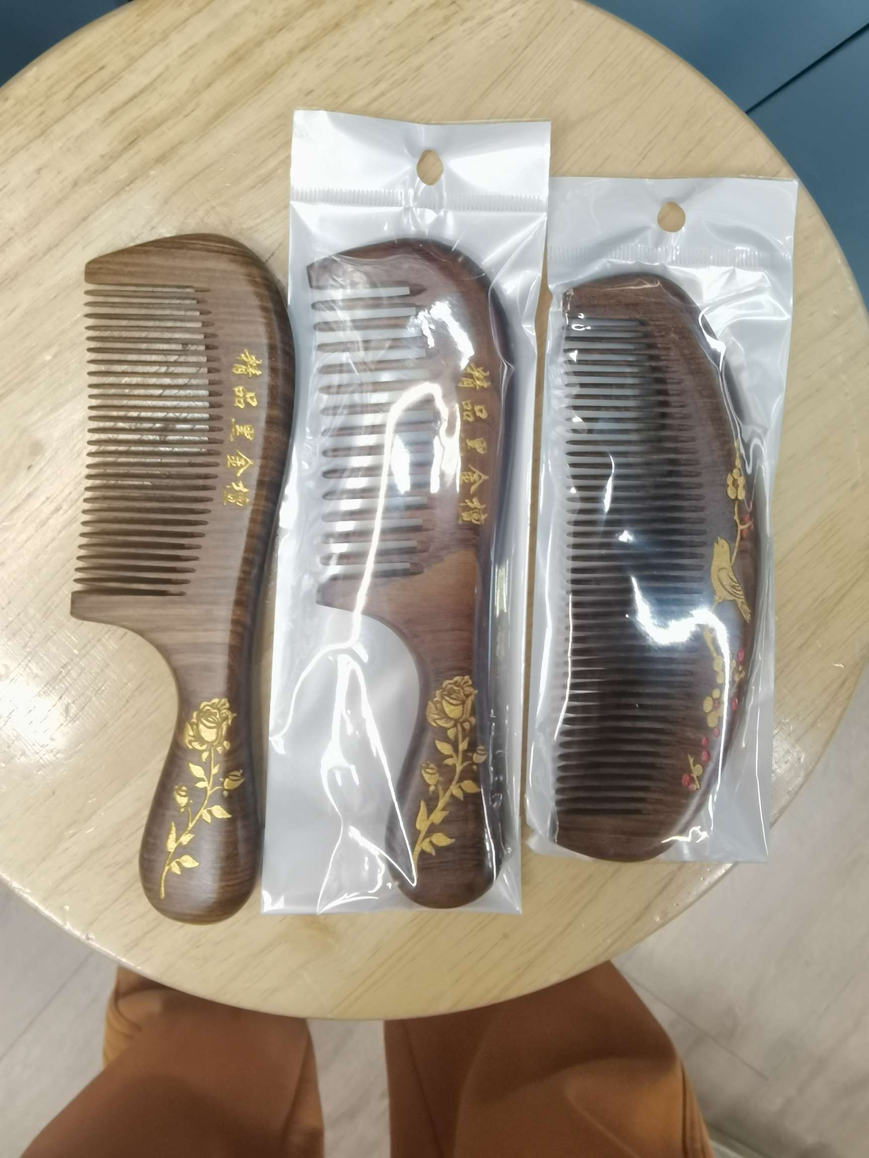 黑金檀木梳美发洗头梳带把梳子月型描金彩绘梳子美妆工具