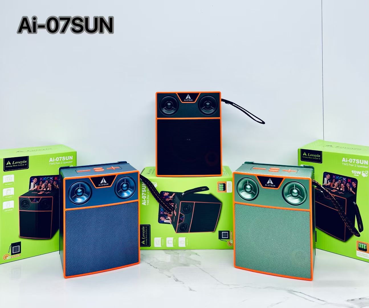 太阳能板蓝牙音箱带收音机可插U盘TF卡Ai-07SUN蓝牙音箱