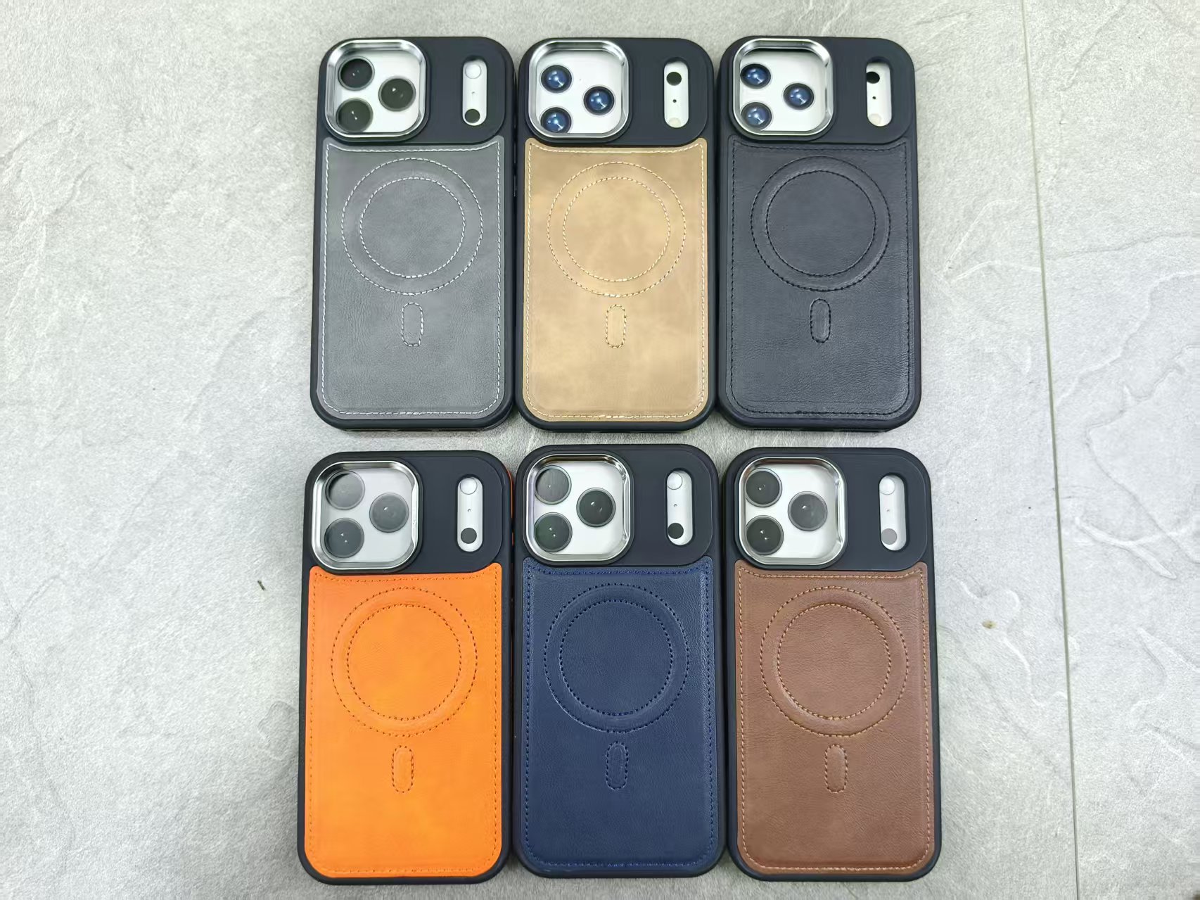 高档皮革苹果17无线磁吸手机壳 内绒布磁吸款